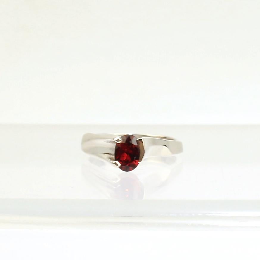 Oval Cut Signed Wesley Emmons Asymmetric Modernist Sterling Silver & Garnet Cocktail Ring For Sale