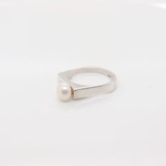 Signed Wesley Emmons Bar Top Modernist Sterling Silver & Button Pearl Ring