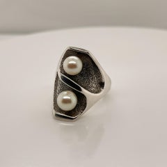 Signed Wesley Emmons Modernist Cultured Pearl and Sterling Silver Cocktail Ring