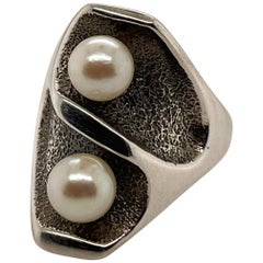 Signed Wesley Emmons Modernist Cultured Pearl and Sterling Silver Cocktail Ring