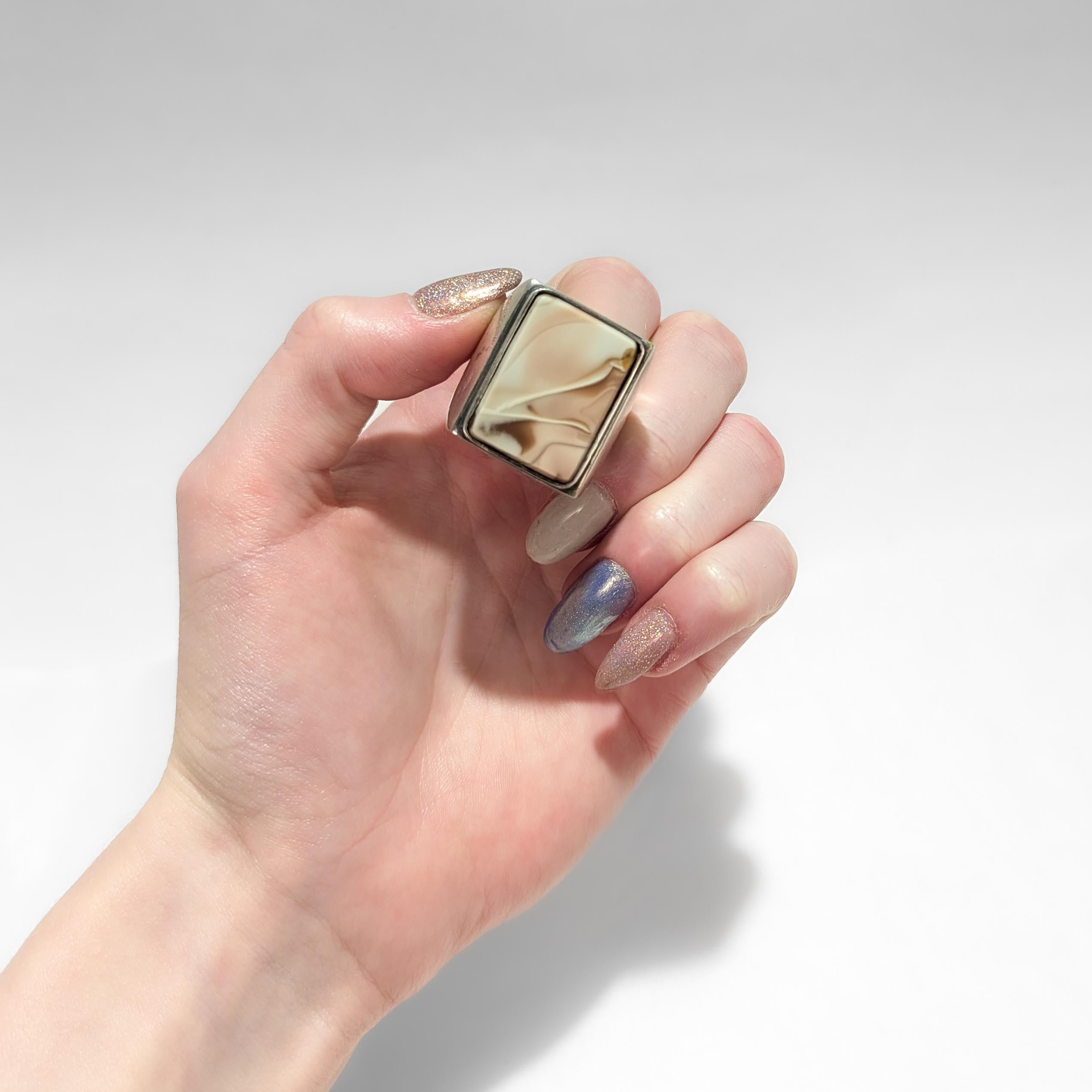 Signed Wesley Emmons Modernist Sterling Silver and Agate Signet Ring For Sale 3