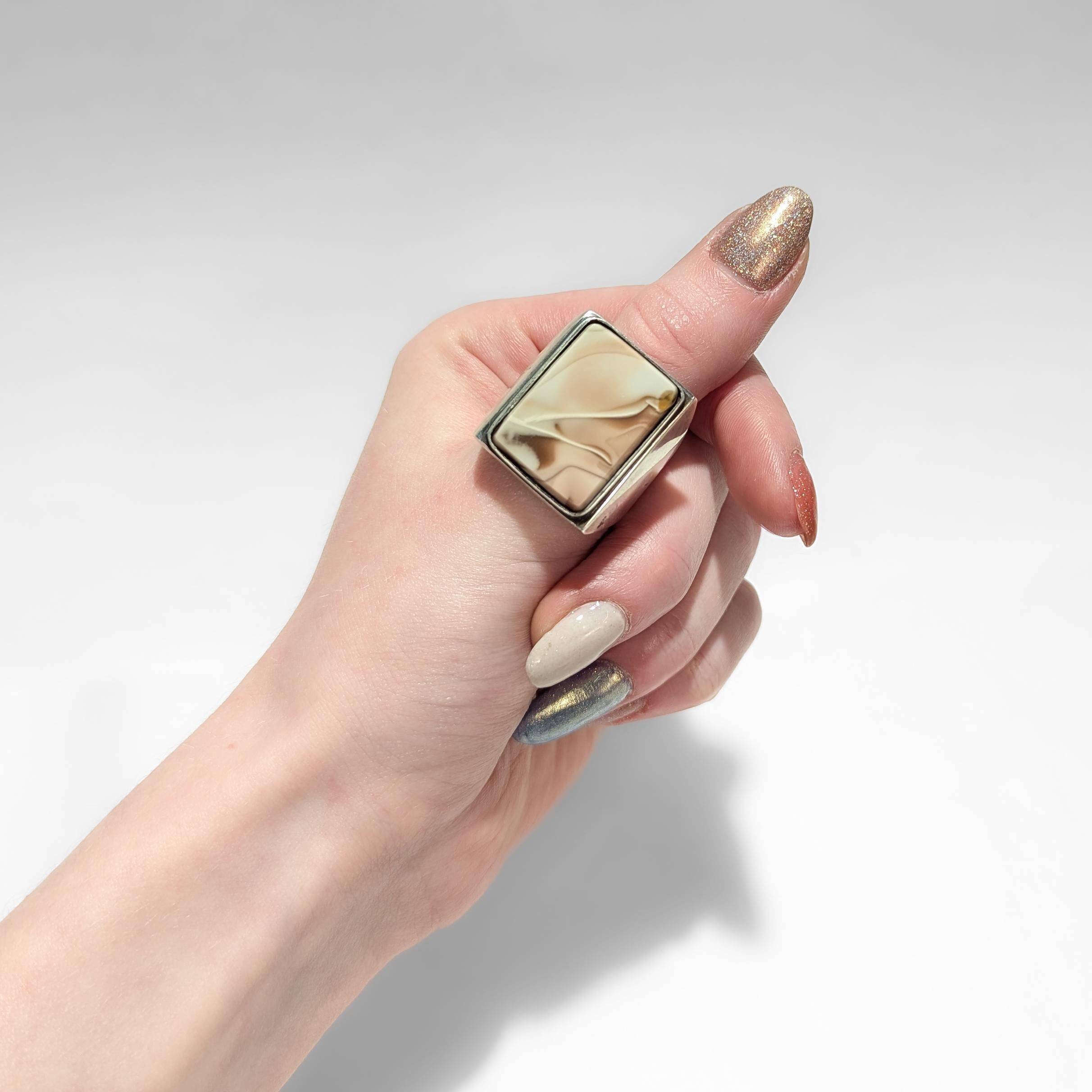 Signed Wesley Emmons Modernist Sterling Silver and Agate Signet Ring For Sale 4