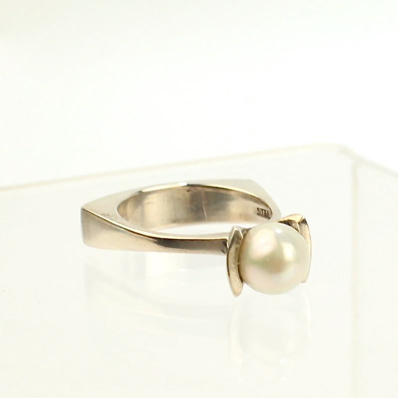 Signed Wesley Emmons Rocker Shank Modernist Sterling Silver and Pearl Ring 2