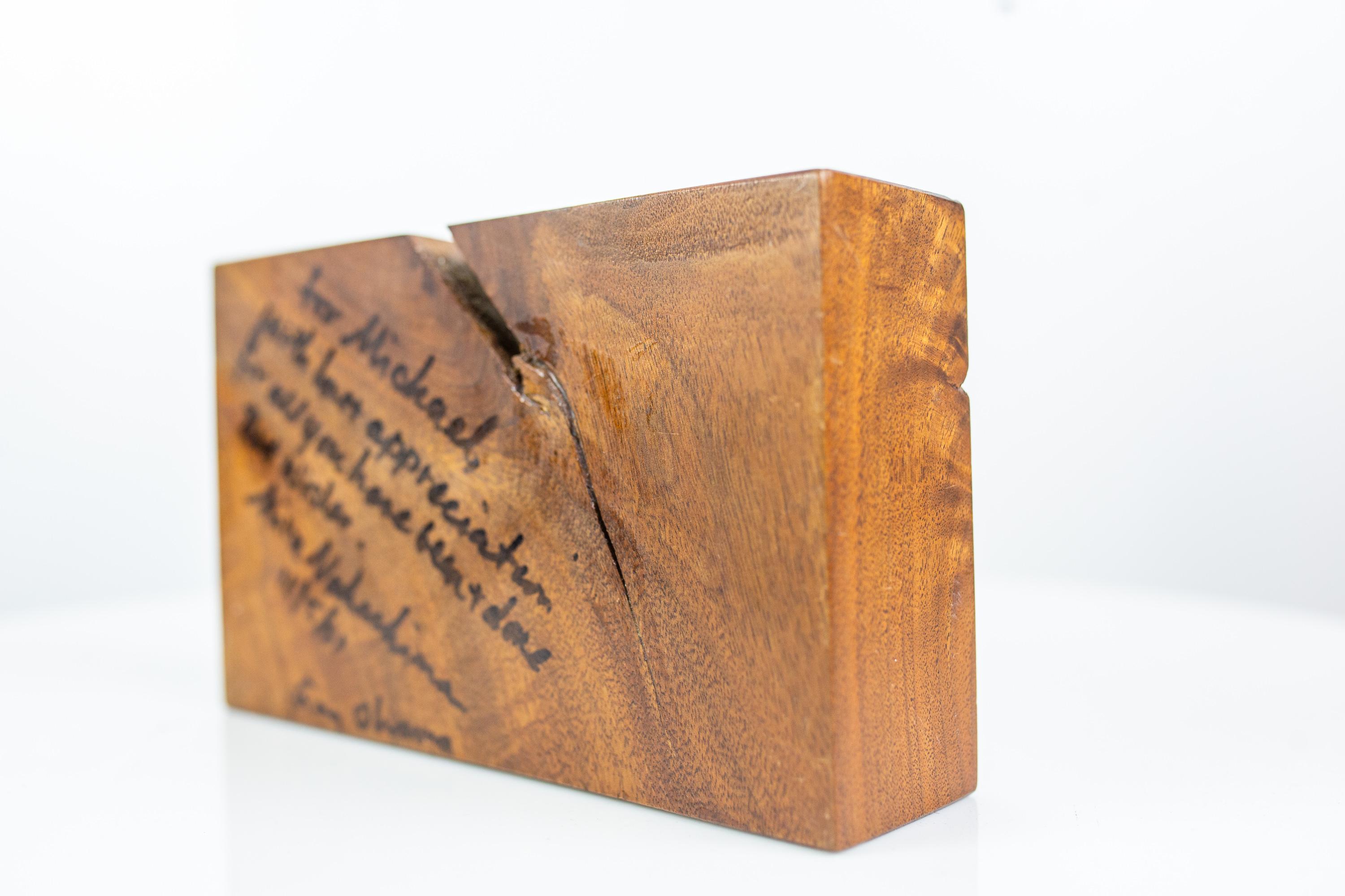 Signed Wooden Pen Holder by Mira Nakashima, US, 2001 In Good Condition In Berlin, DE