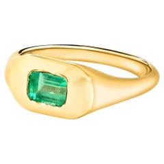 Signet 18ct Emerald Pinky Ring