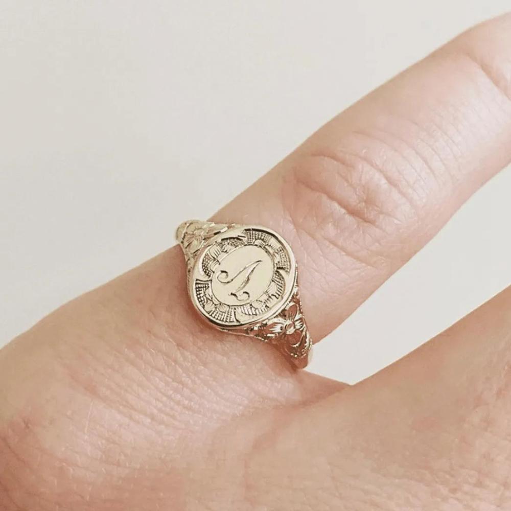 For Sale:  Personalized Signet 18ct Gold Renewal Ring 5