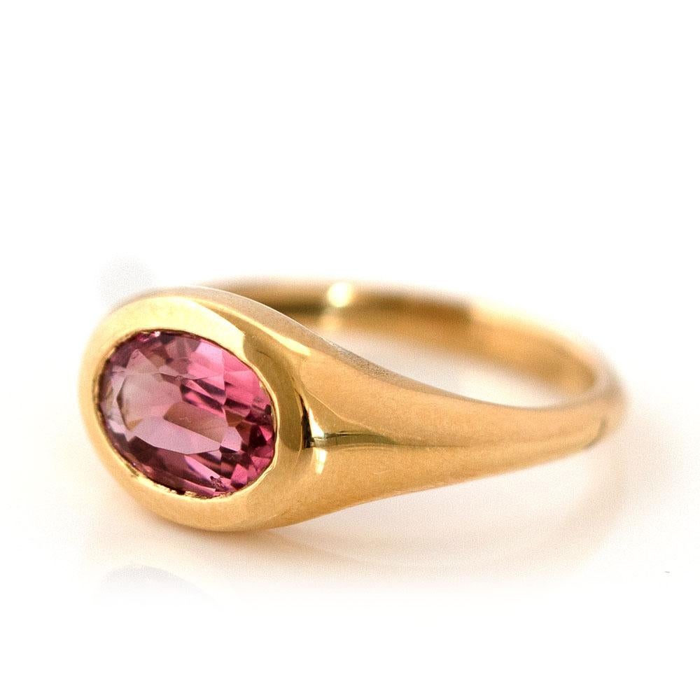 Victorian Signet 18ct Gold Tourmaline Ring For Sale