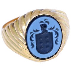 Signet Knight 18 Karat Gold Ring, 19th Century, France