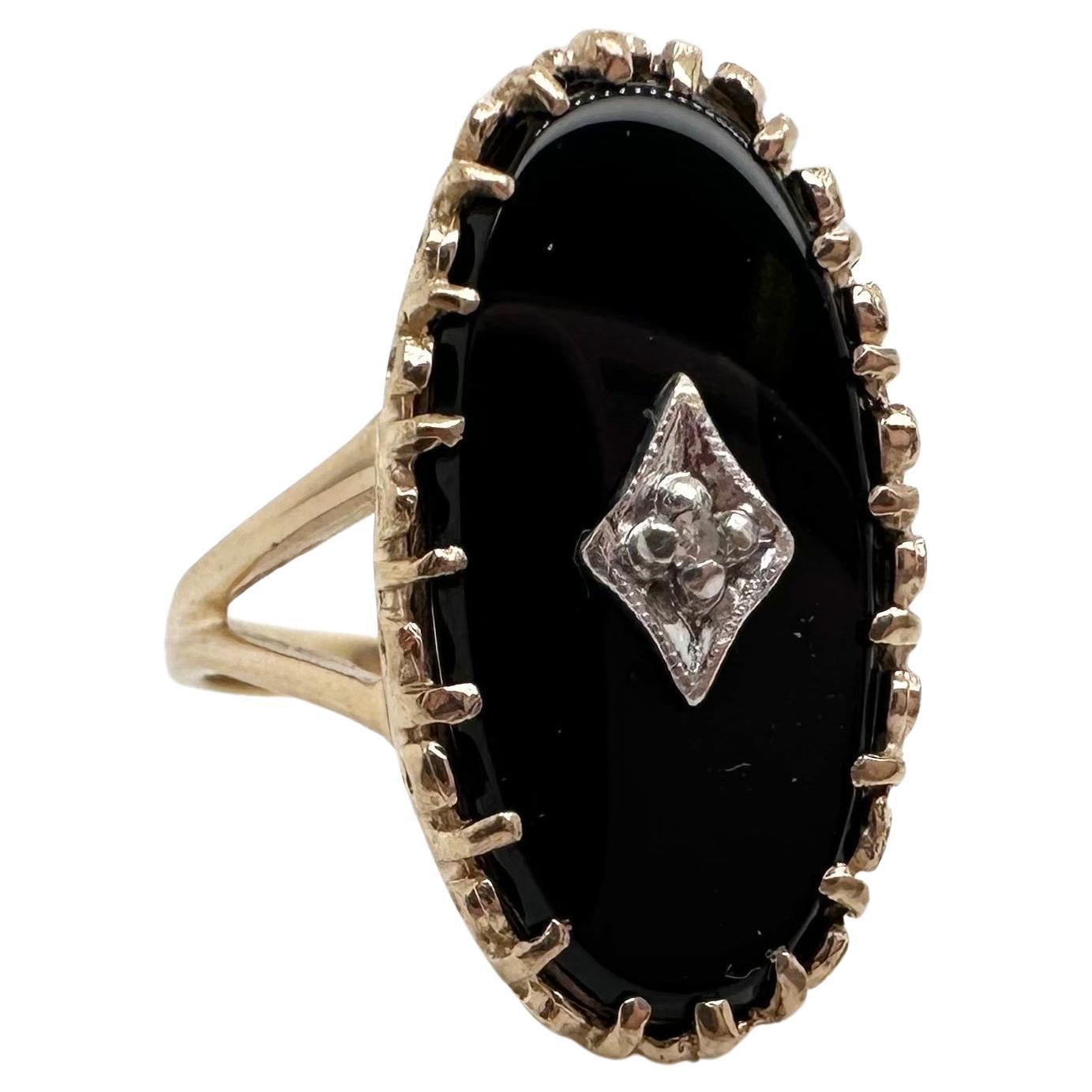 Signet Onyx Diamond ring 10KT gold For Sale
