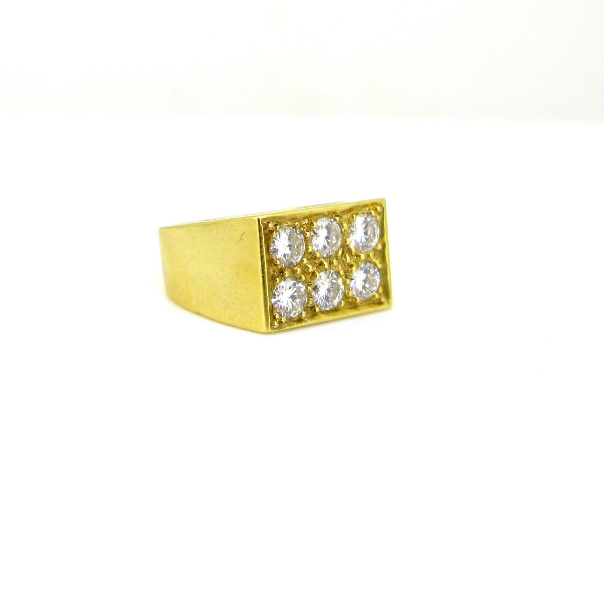 Women's or Men's Signet Pave Diamonds Ring, 18kt Yellow Gold, France, circa 1970