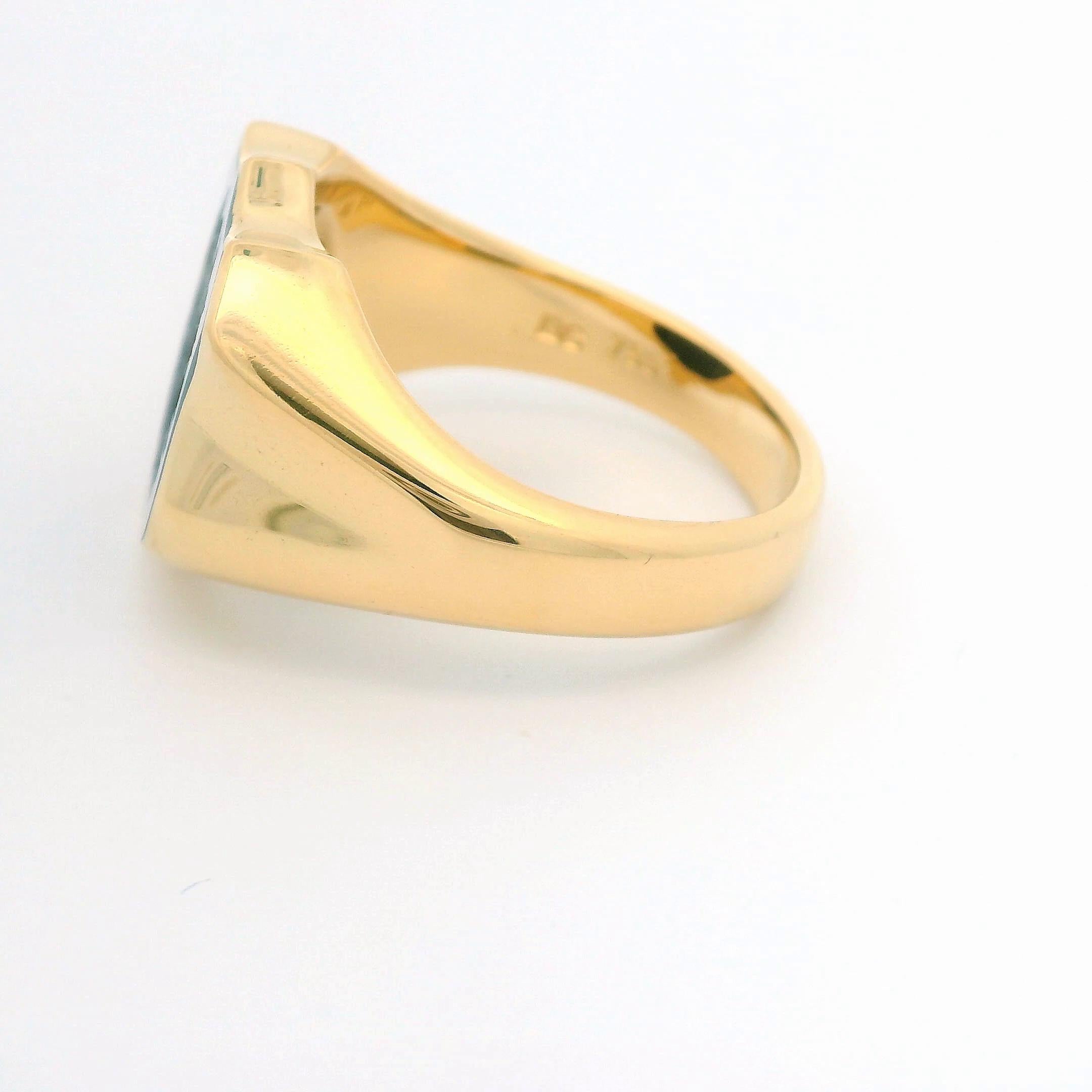 Siegelring, 18K Gelbgold,  Niccolo mit heraldischer Gravur (Zeitgenössisch) im Angebot