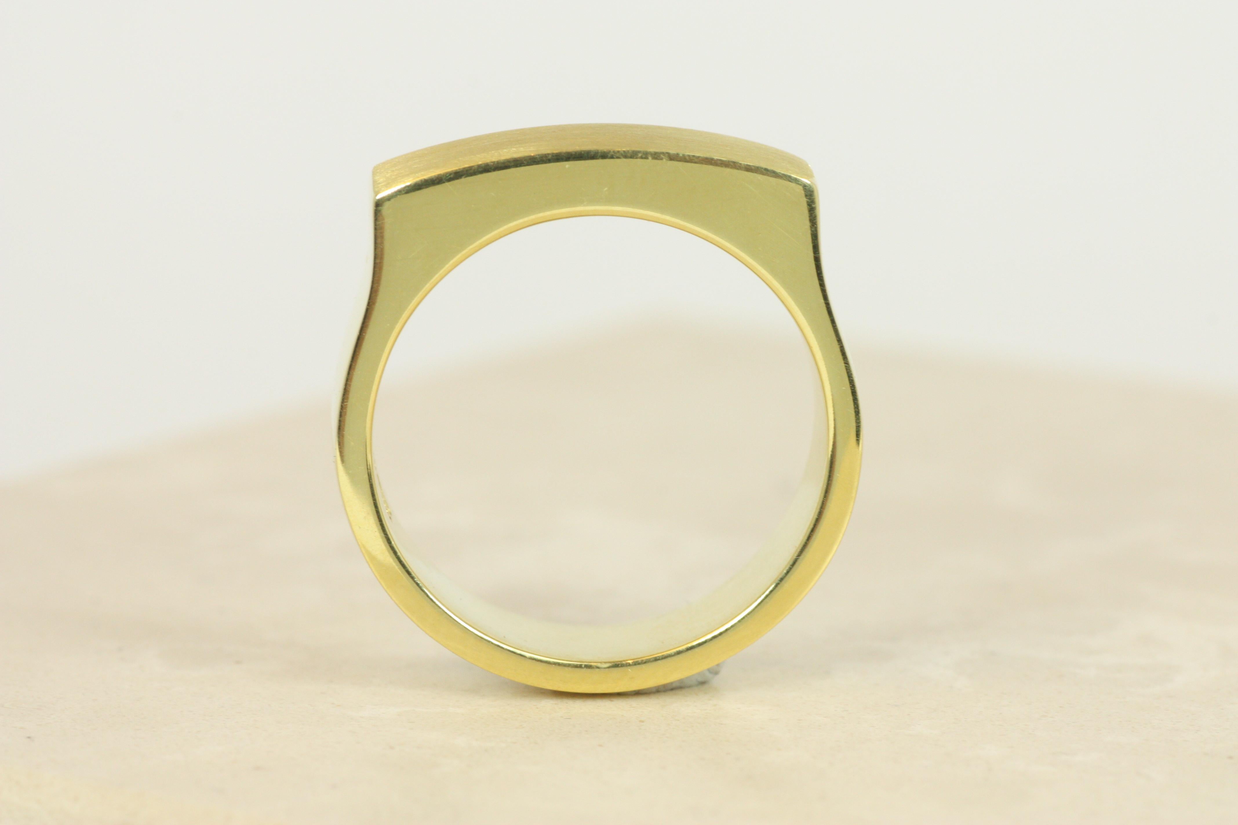 Signet Ring – 20K California Gold, Yellow Gold, Curved Sides, Bracken Jewelers For Sale 1