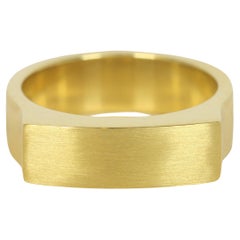Signet Ring – 20K California Gold, Yellow Gold, Curved Sides, Bracken Jewelers