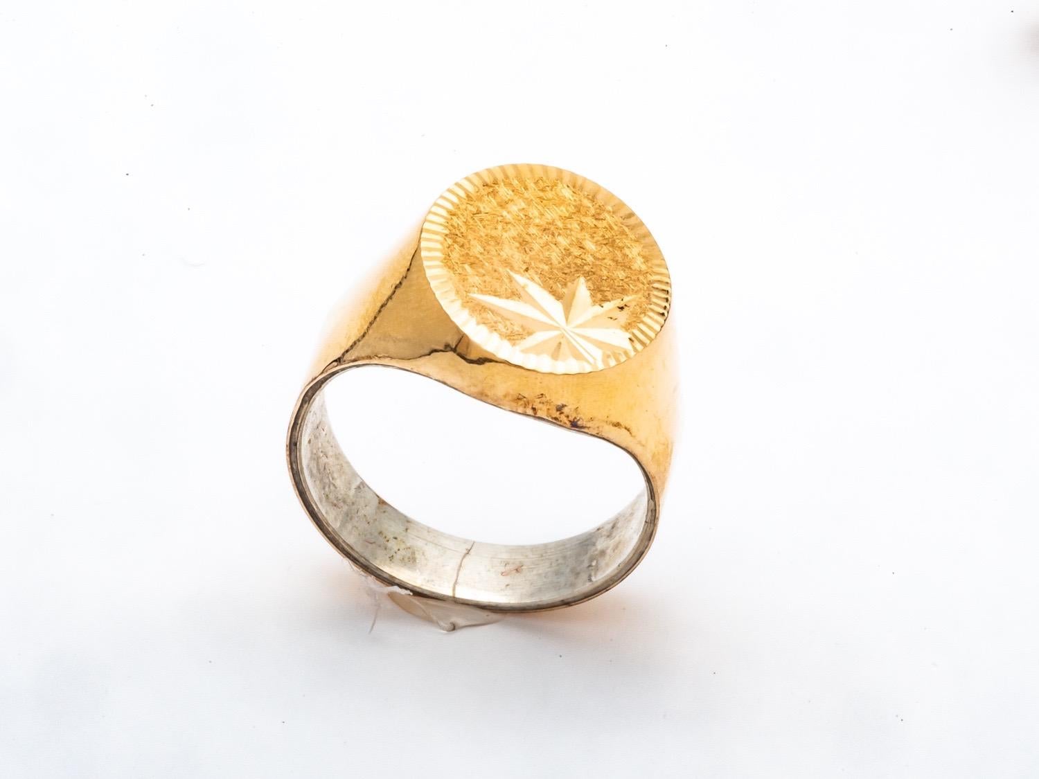 Women's or Men's  Signet Ring Engraved Gold 18 Karat