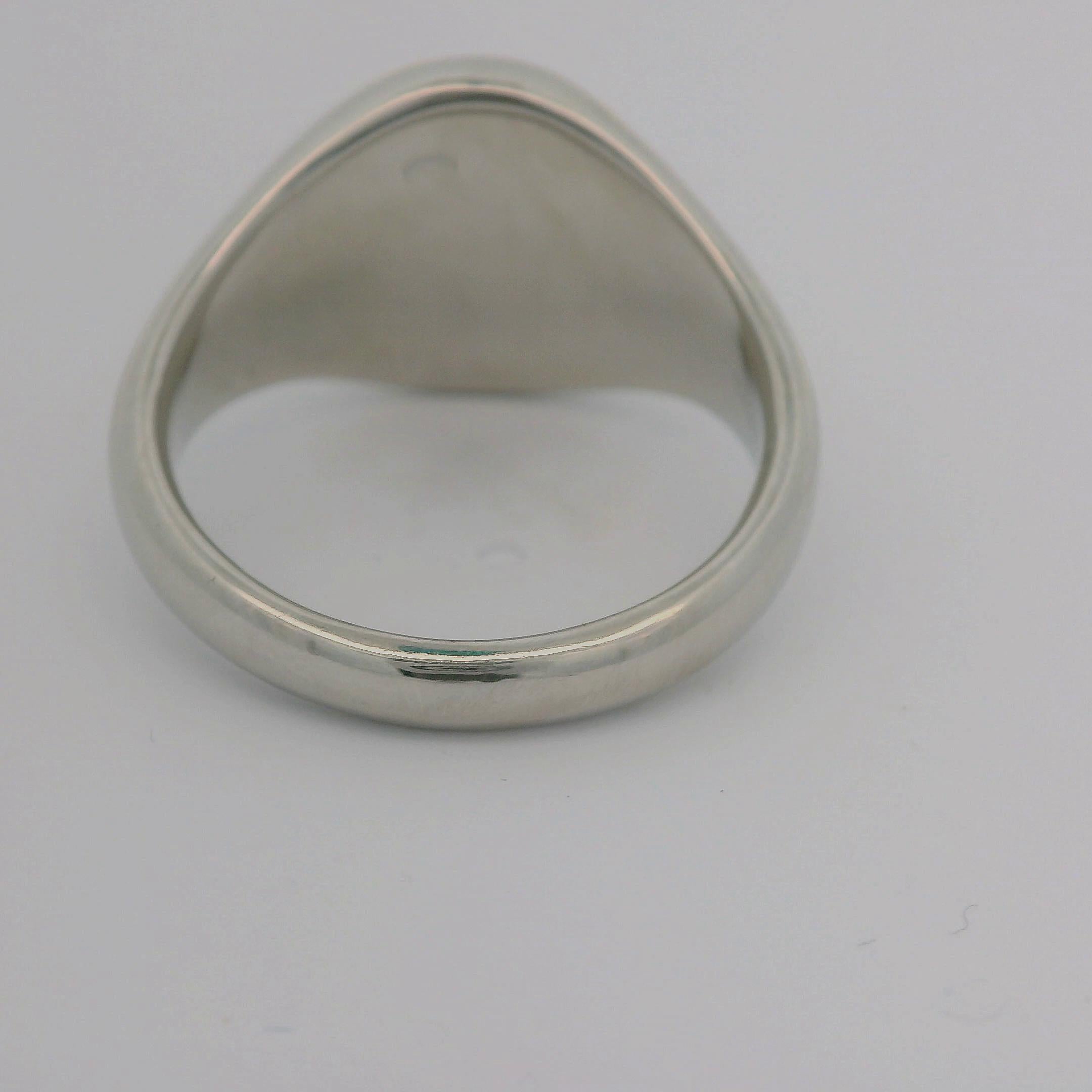Contemporary Signet Ring, PT950 Platinum, oval 14.0 * 11.0 mm with Monogram Engraving For Sale