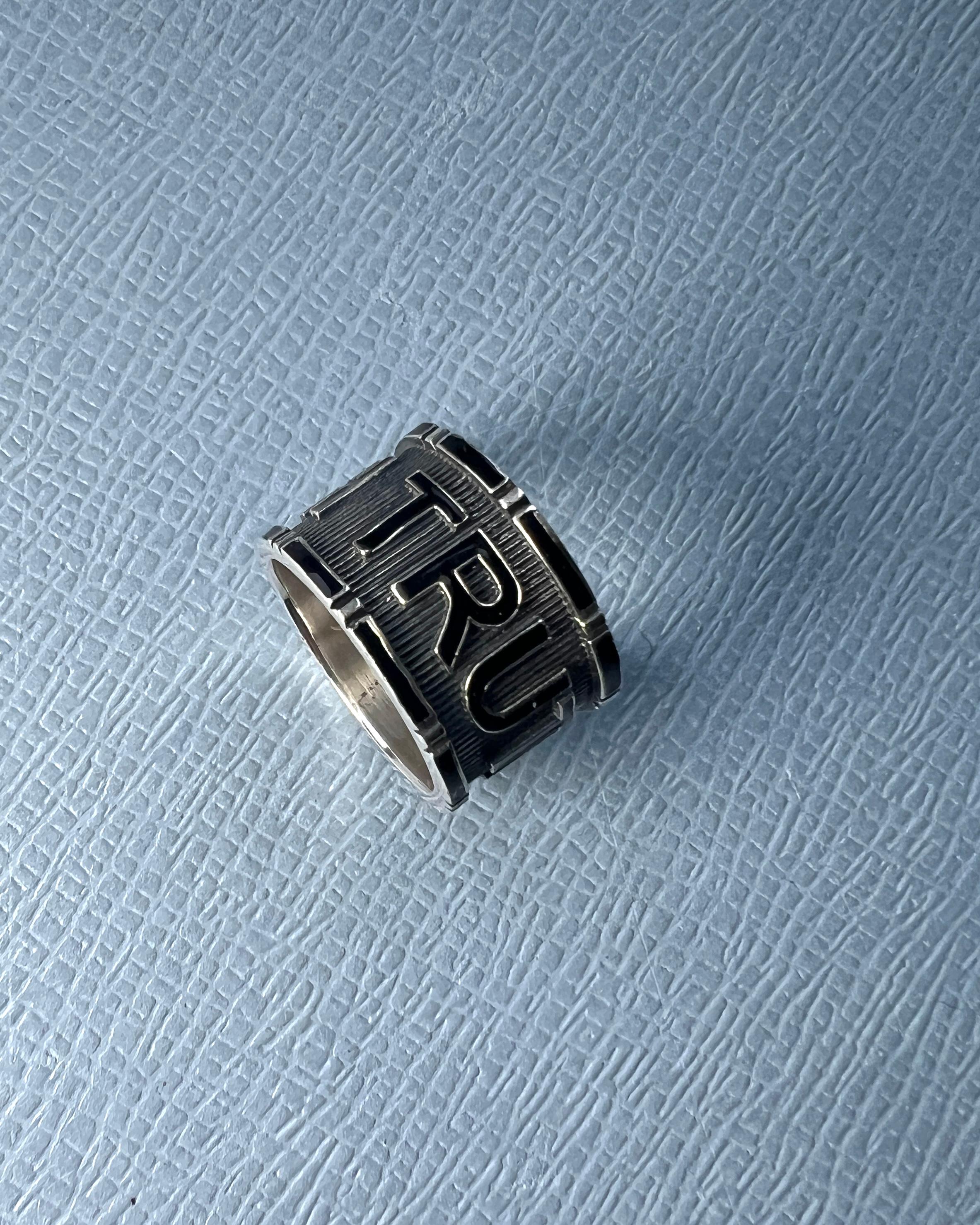 Anillo Signet Verdad Estilo Memento Mori Plata de Ley en venta 5