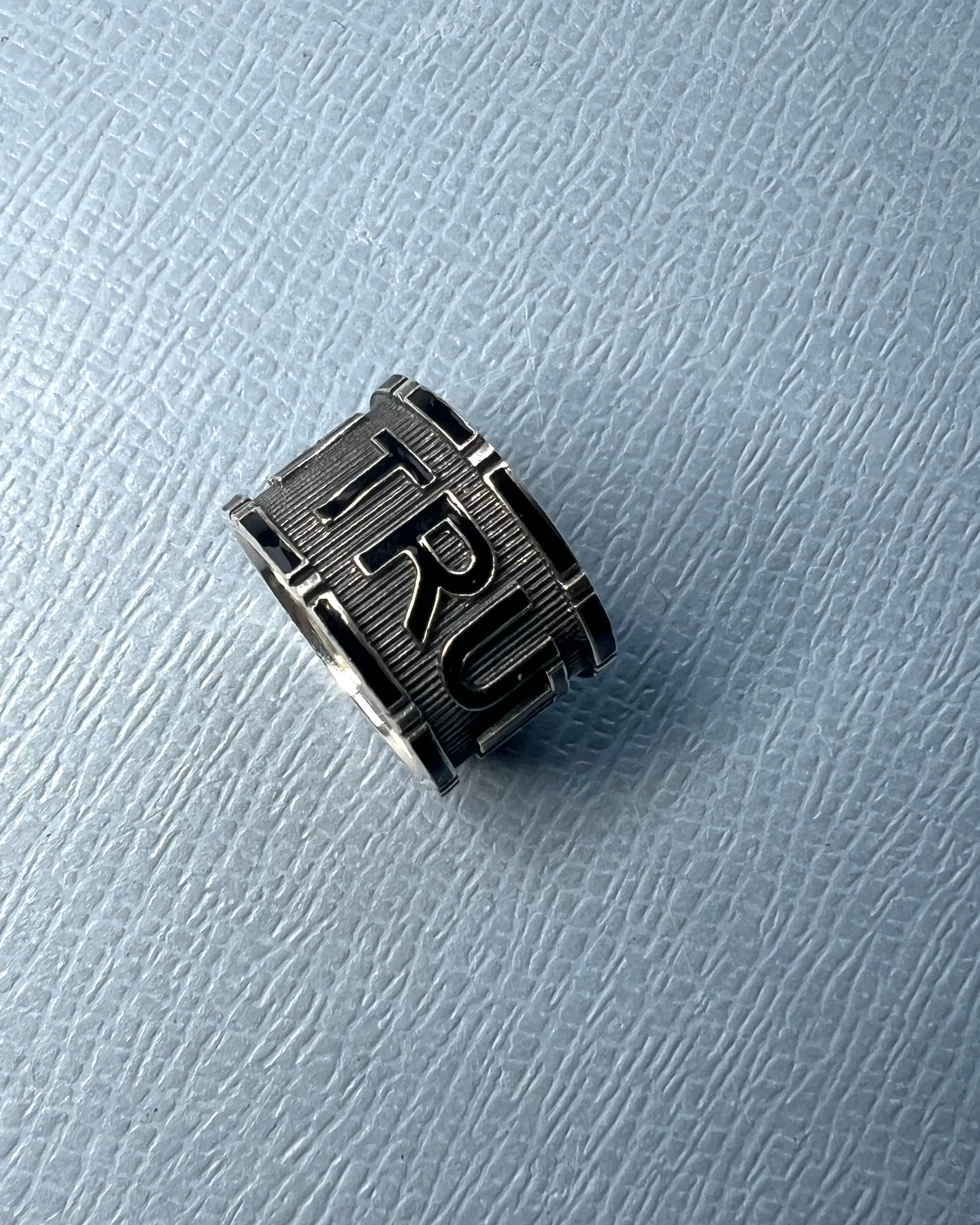 Anillo Signet Verdad Estilo Memento Mori Plata de Ley en venta 3