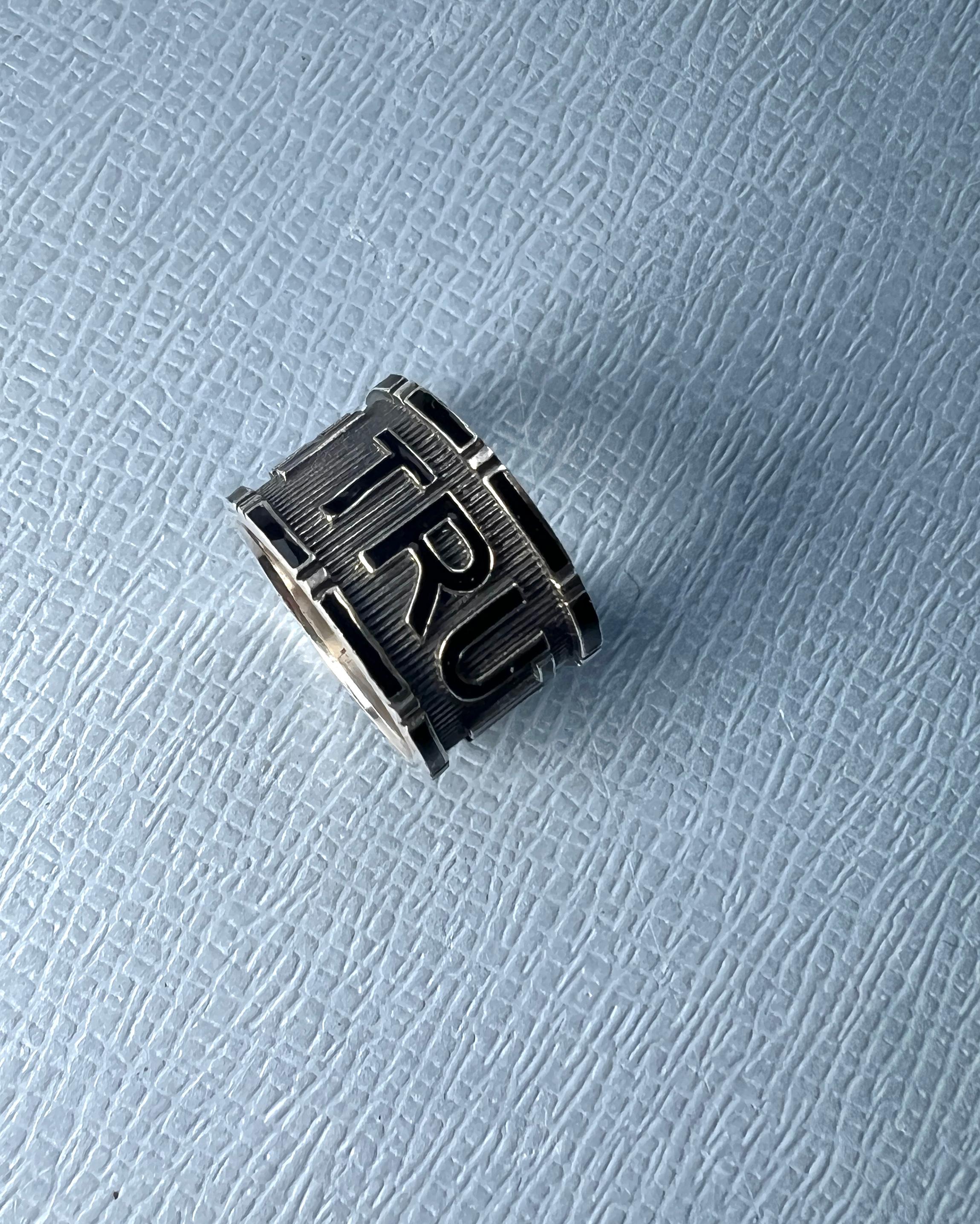 Anillo Signet Verdad Estilo Memento Mori Plata de Ley en venta 4
