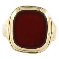 Signet ring with carnelian 9.8 grams 14k gold