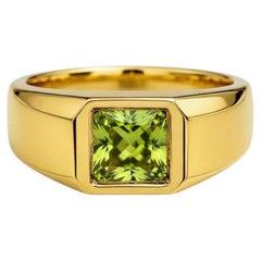 Signet Ring with Peridot for Men silver, gold