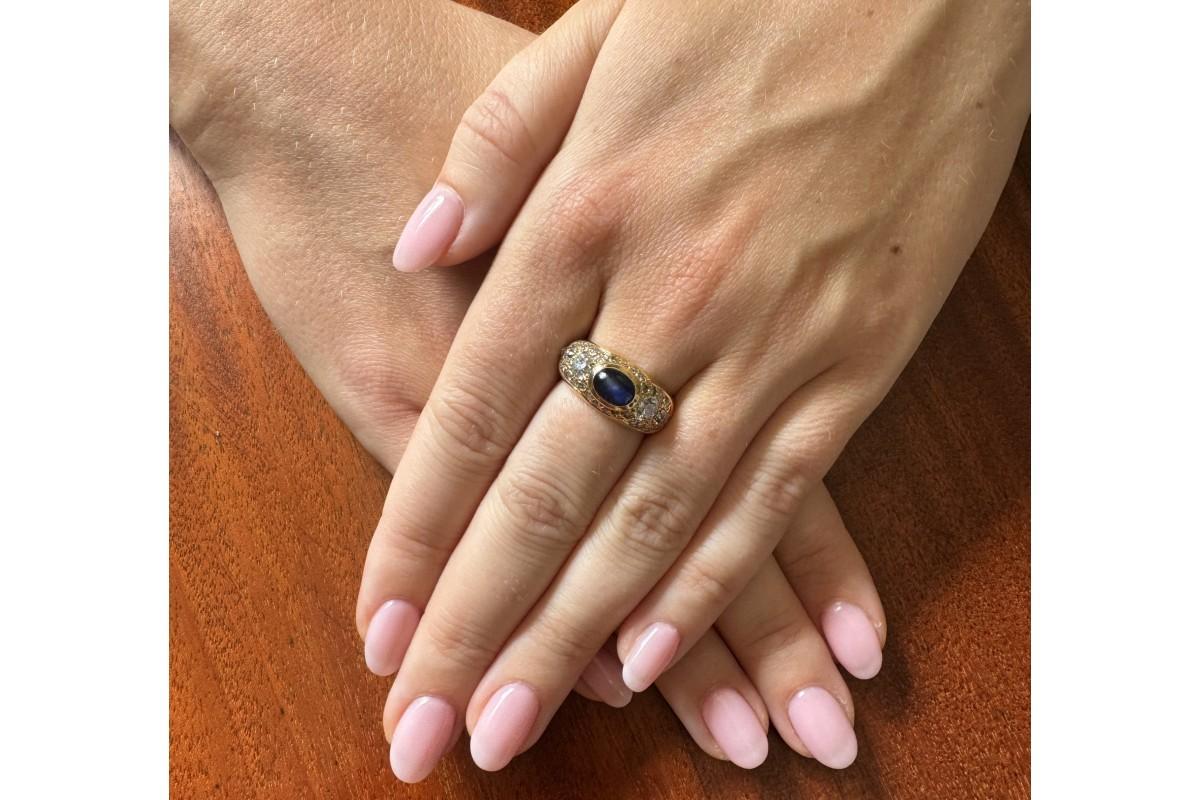 Anello con zaffiro e 1,90 carati di diamanti europei antichi, Paesi Bassi, anni '40. In condizioni buone in vendita a Chorzów, PL