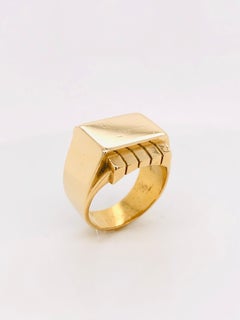 Bague signet en or jaune 18 carats