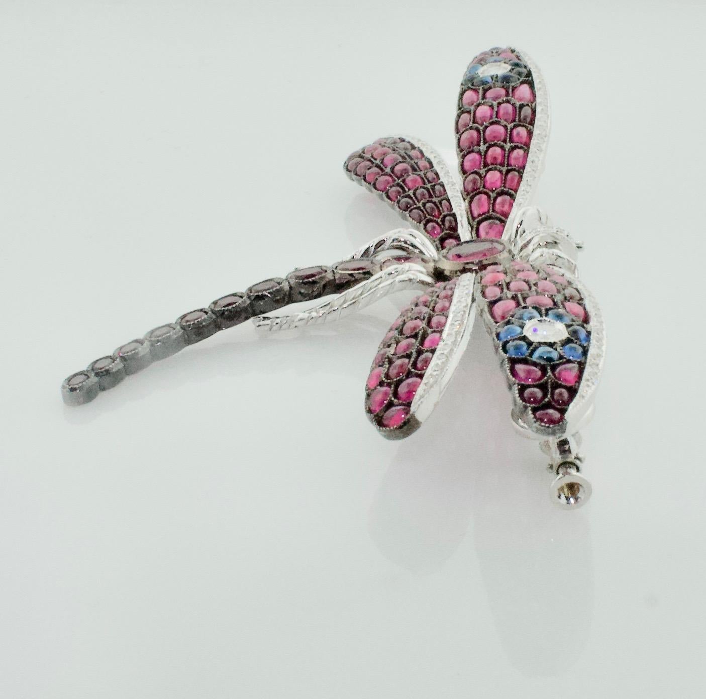 Significant Dragonfly Brooch with Rubies, Sapphires and Diamonds in 18 Karat For Sale 1