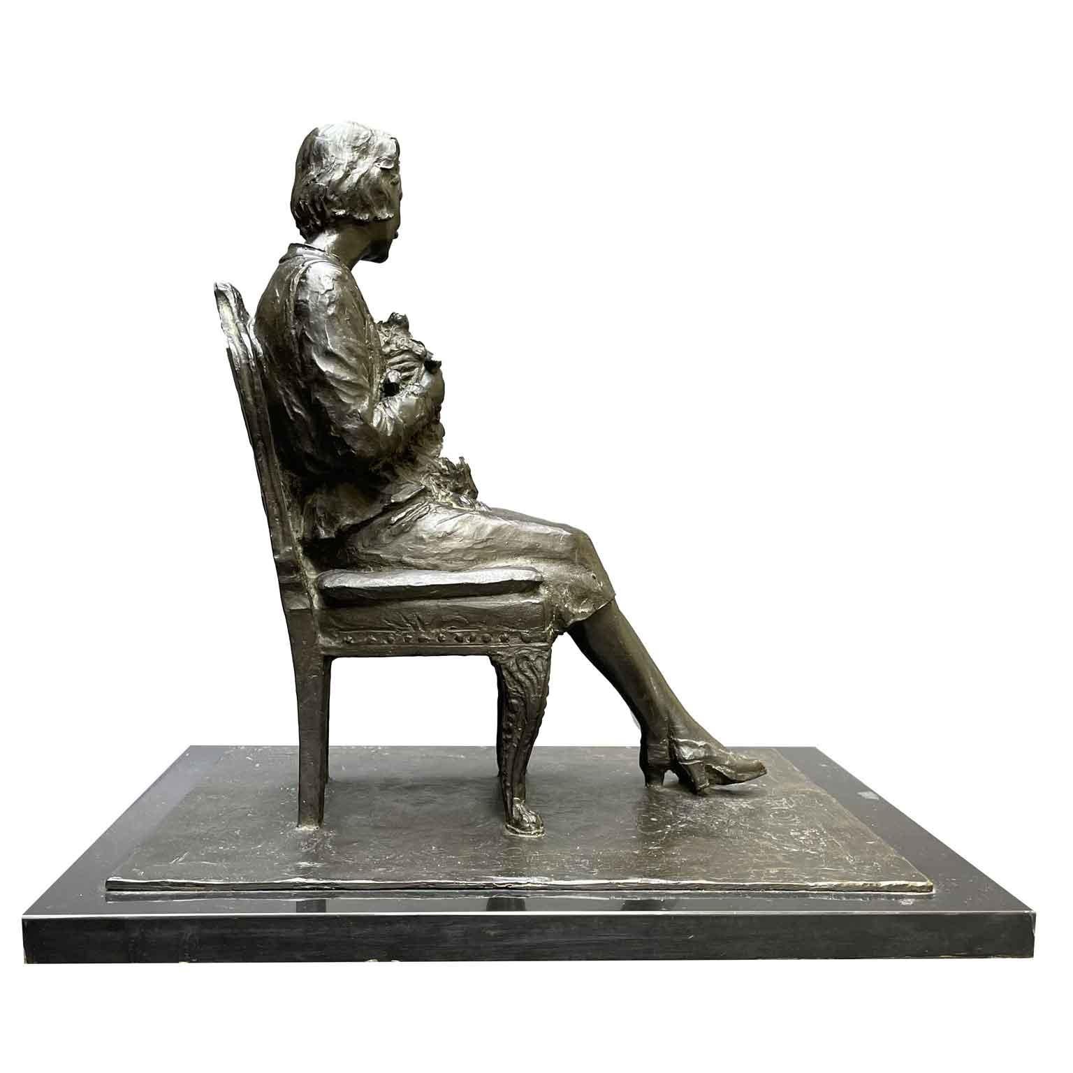 20th Century Seated Lady with Dog in Arm Bronze Sculpture Leonardo Secchi 1942 For Sale