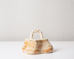 Medium sculptural Pot with lid «handbag»