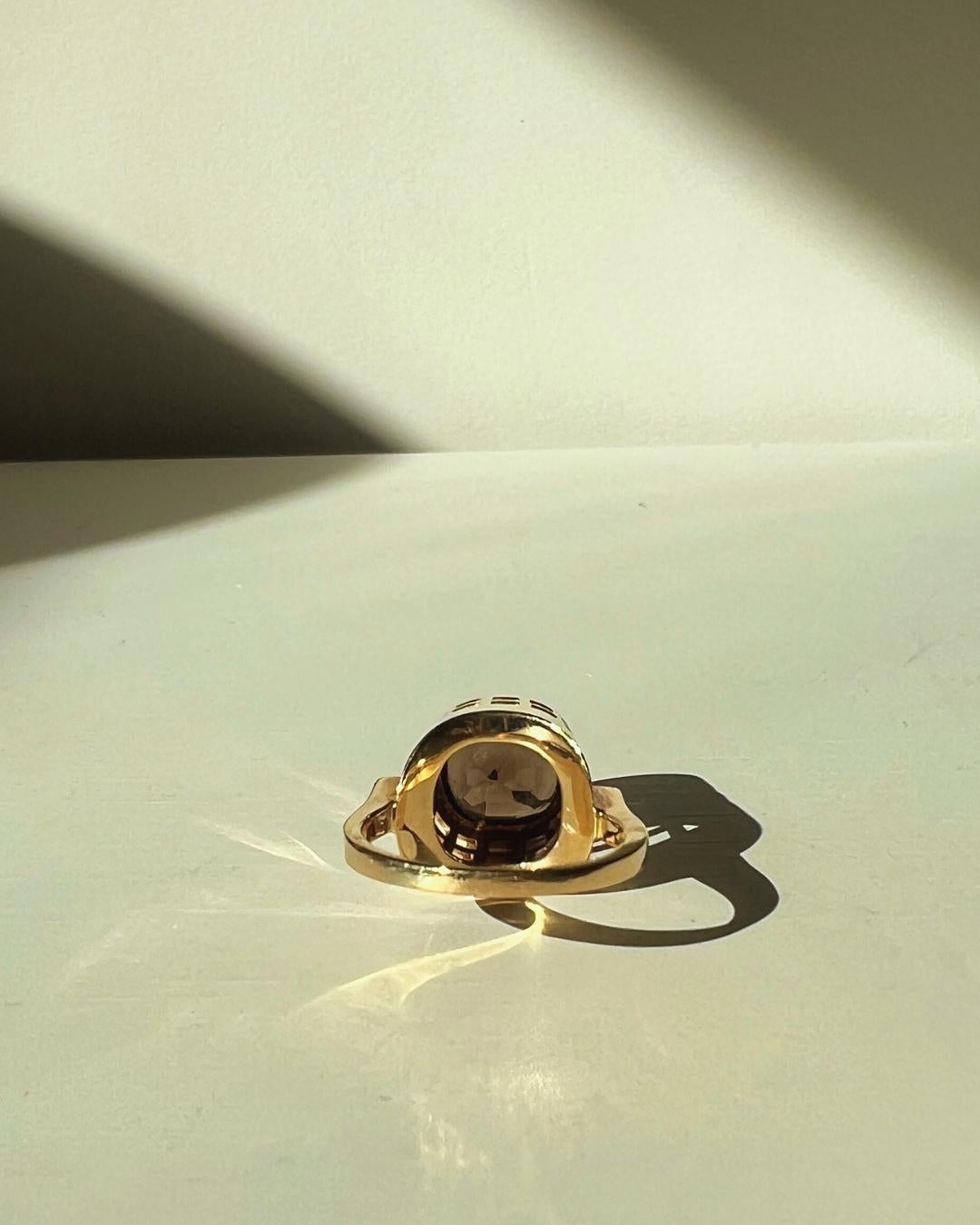 Sigurd Persson Anello in oro e quarzo fumé dal design nordico scandinavo in vendita 1