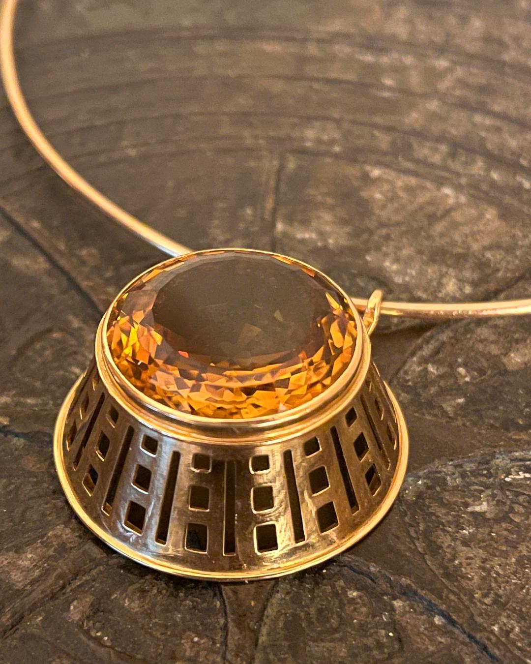 da uomo o donna Sigurd Persson Collana modernista scandinava in oro e citrino 1960 in vendita