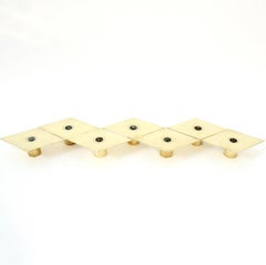 Sigurd Persson, ensemble de 7 bougeoirs-bougies en laiton, années 1980