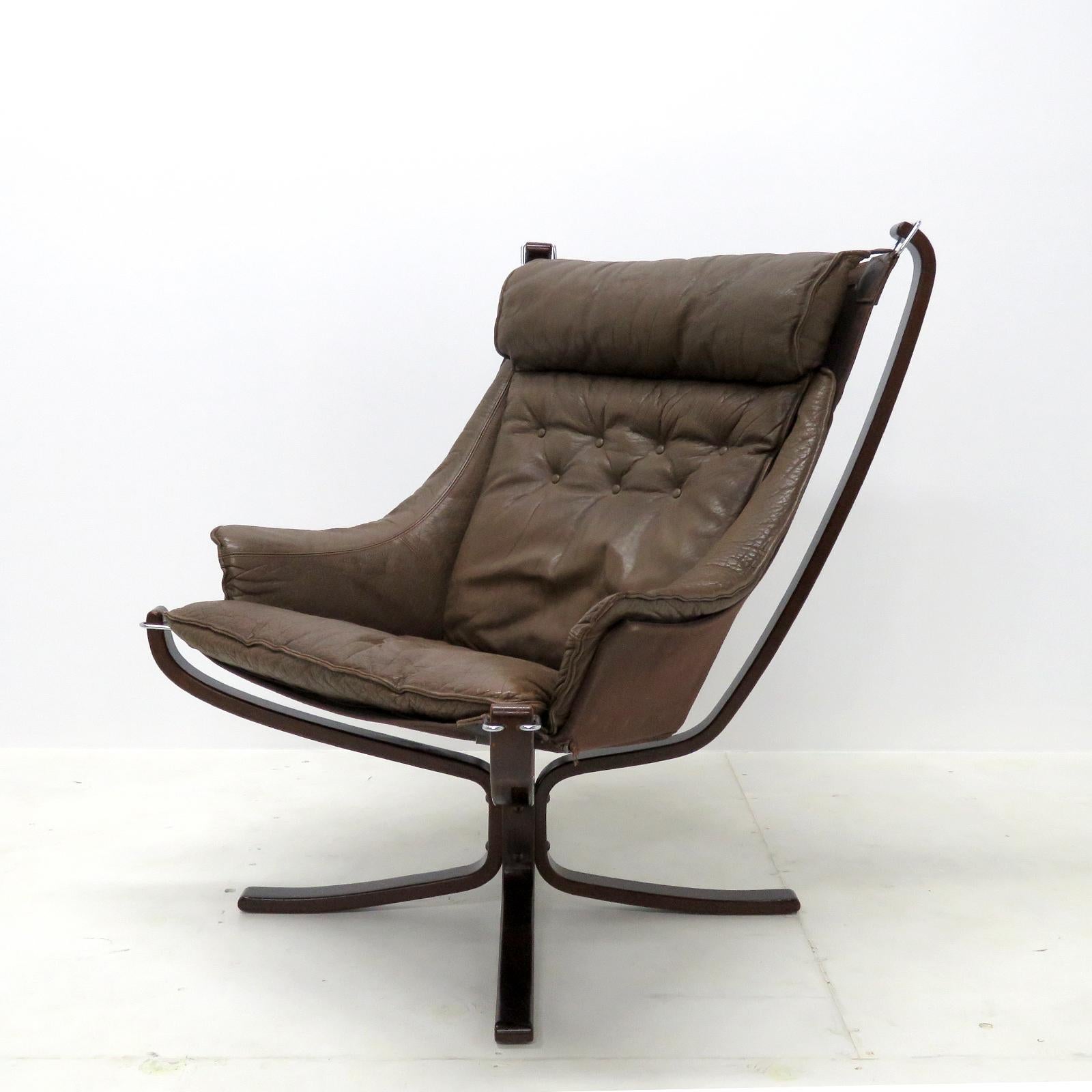 Norwegian Sigurd Resell Falcon Chair, 1970 For Sale