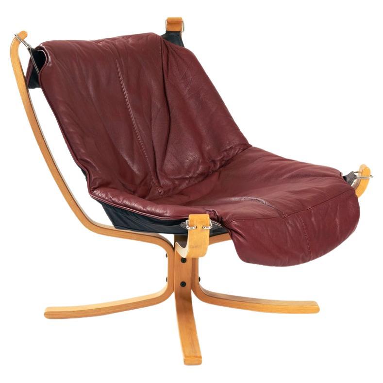 Sigurd Resell Falcon lounge chair in Burgundy red by Vatne Mobler