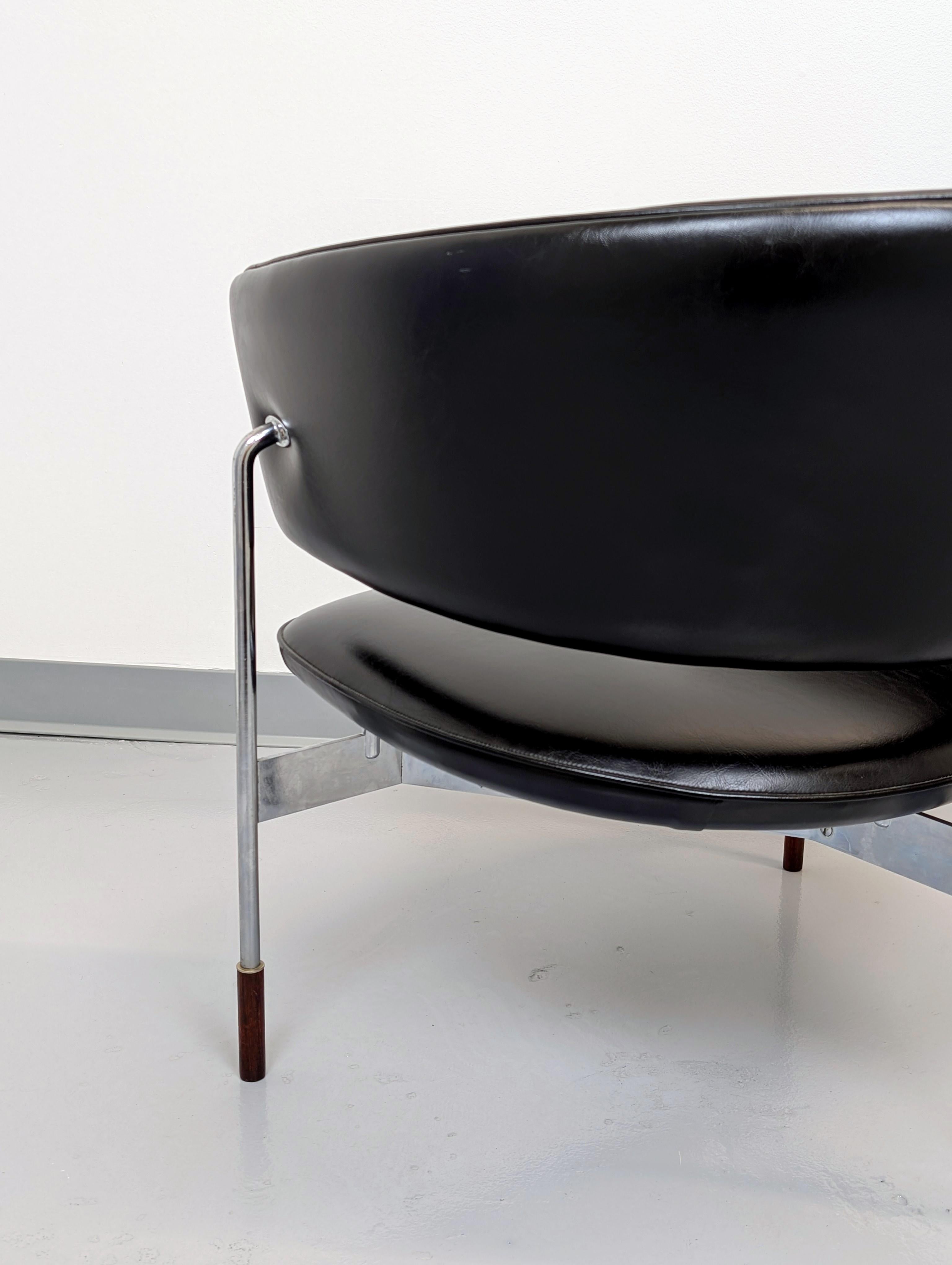 Sigurd Resell Modell ''Cirkel'' Büro-Sessel für Rastad & Relling (Kunstleder) im Angebot
