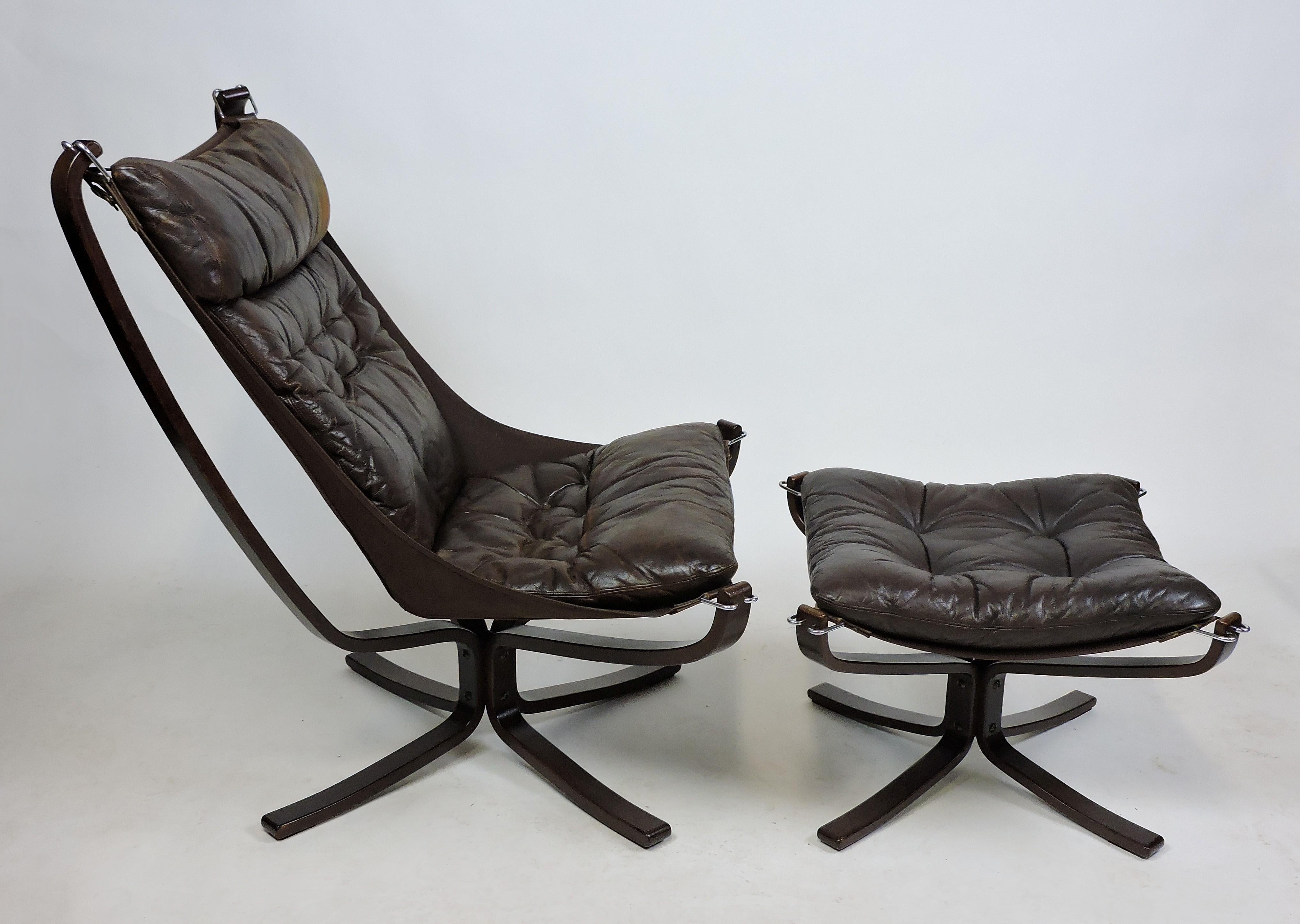 Sigurd Ressel Falcon High Back Leather Lounge Chair and Ottoman by Vatne Mobler 1
