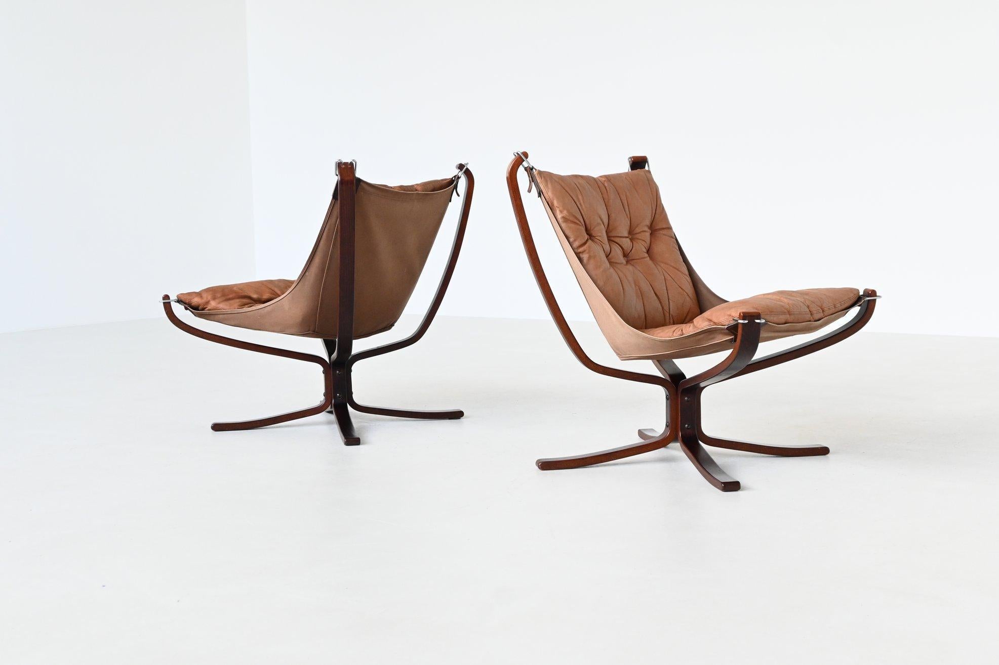 Sigurd Ressel Sillones Falcon de cuero coñac Vatne Noruega 1970 en Bueno estado para la venta en Etten-Leur, NL