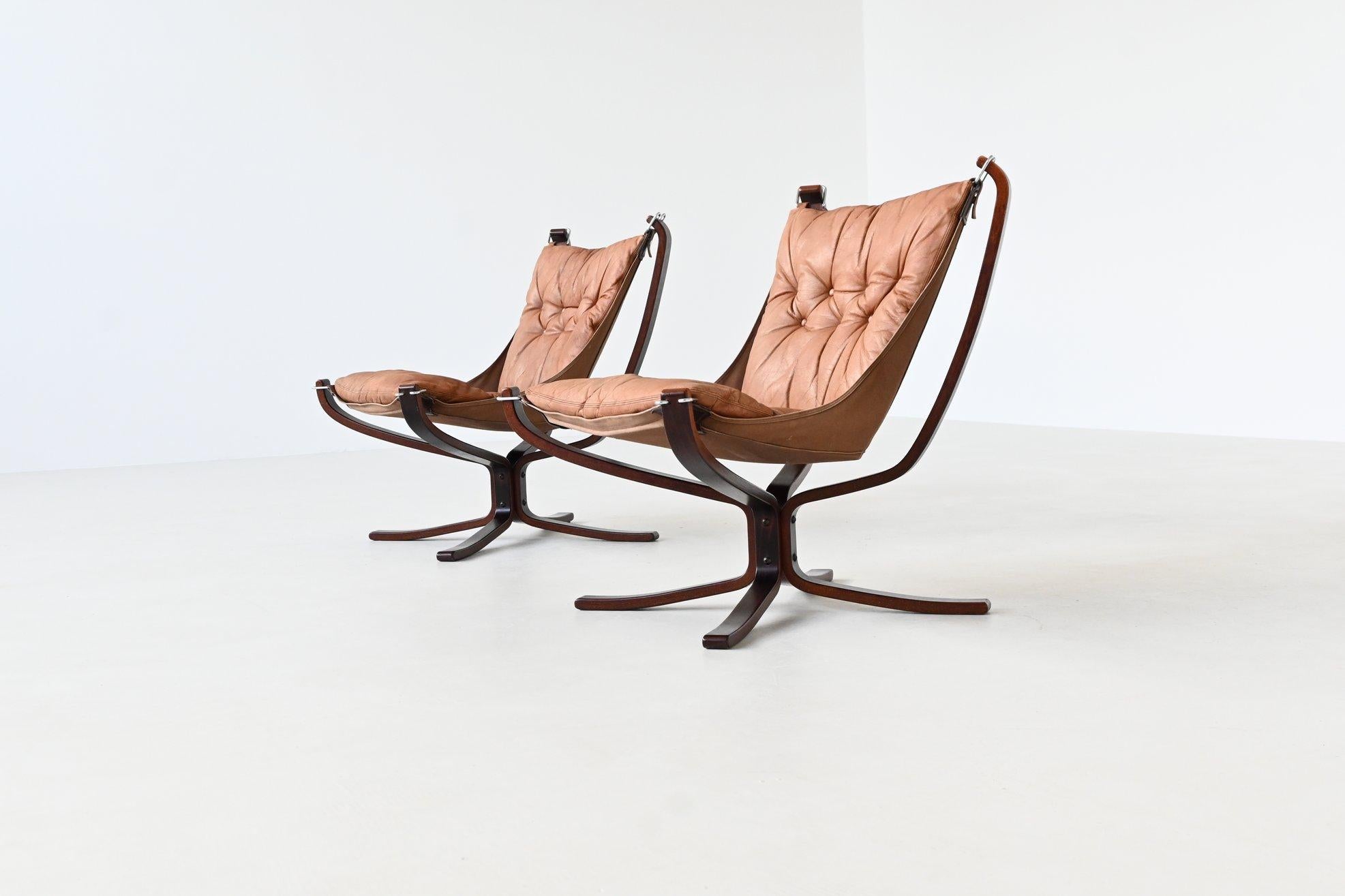Sigurd Ressel Sillones Falcon de cuero coñac Vatne Noruega 1970 Cuero en venta