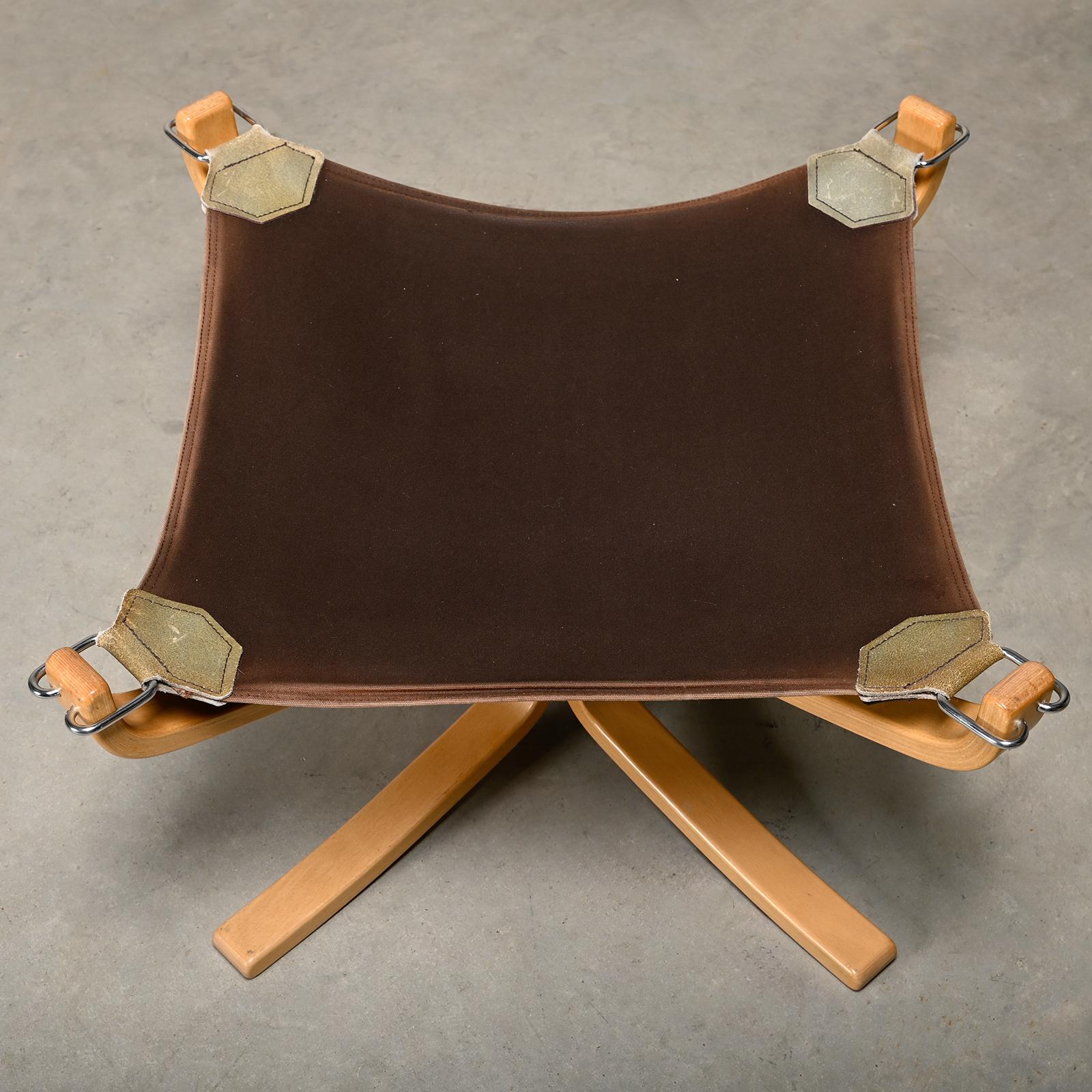 Sigurd Ressell Falcon Stuhl mit Ottomane aus braunem Leder für Vatne Møbler, 1970 im Angebot 11