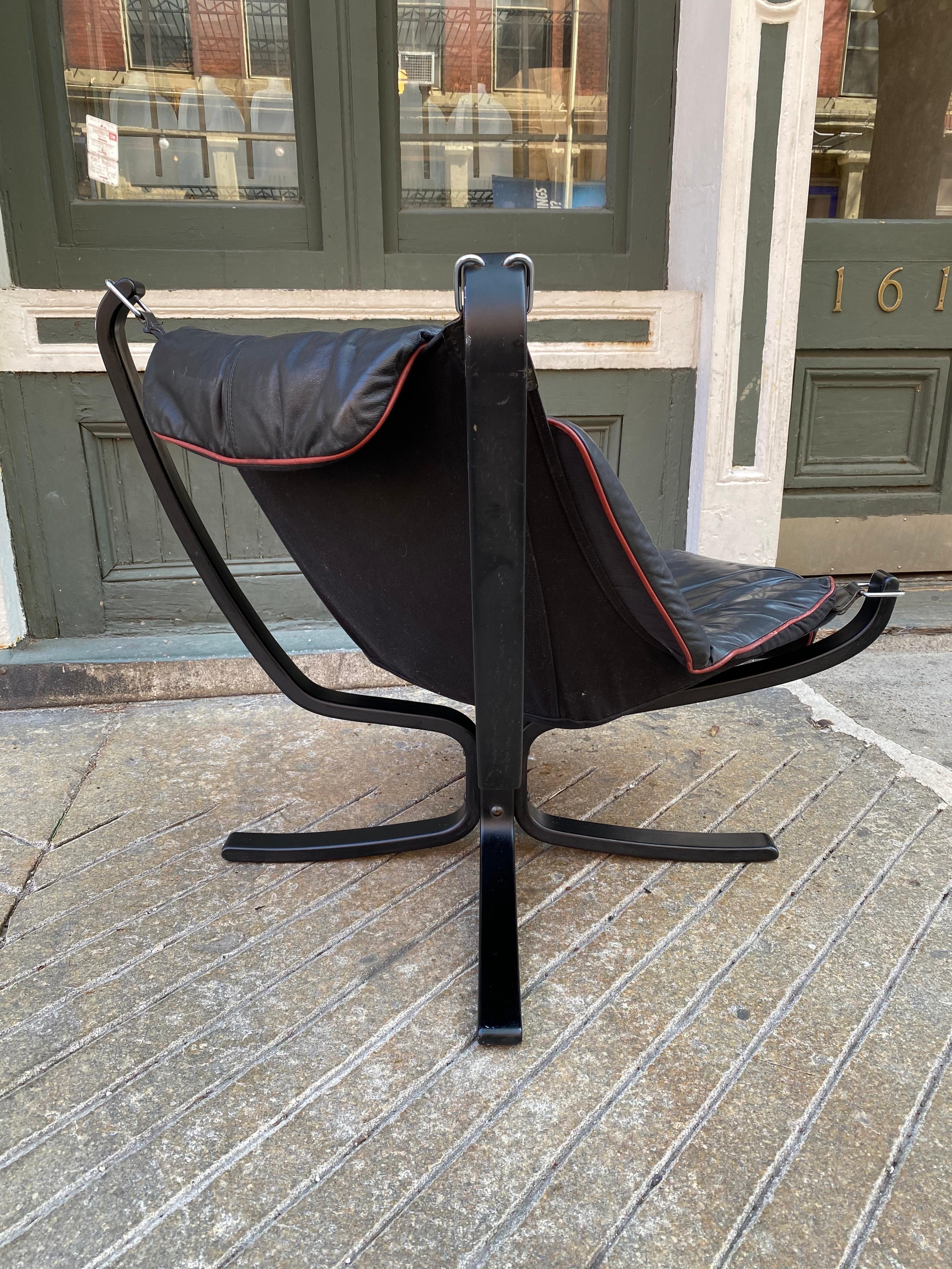 Scandinavian Modern Sigurd Ressell Falcon Leather lounge Chair
