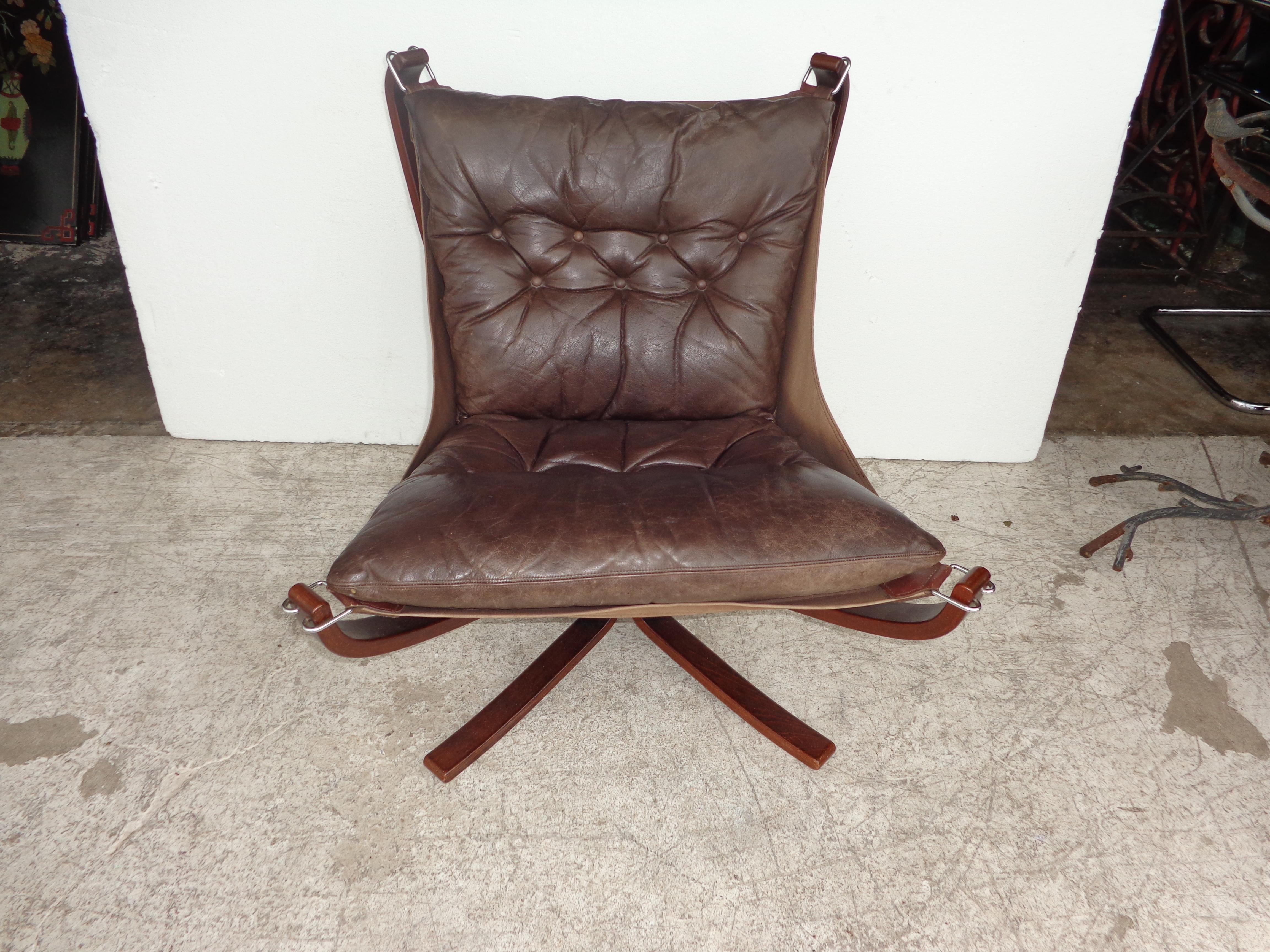 Sigurd Ressell Falcon Leather Lounge Chair In Good Condition In Pasadena, TX