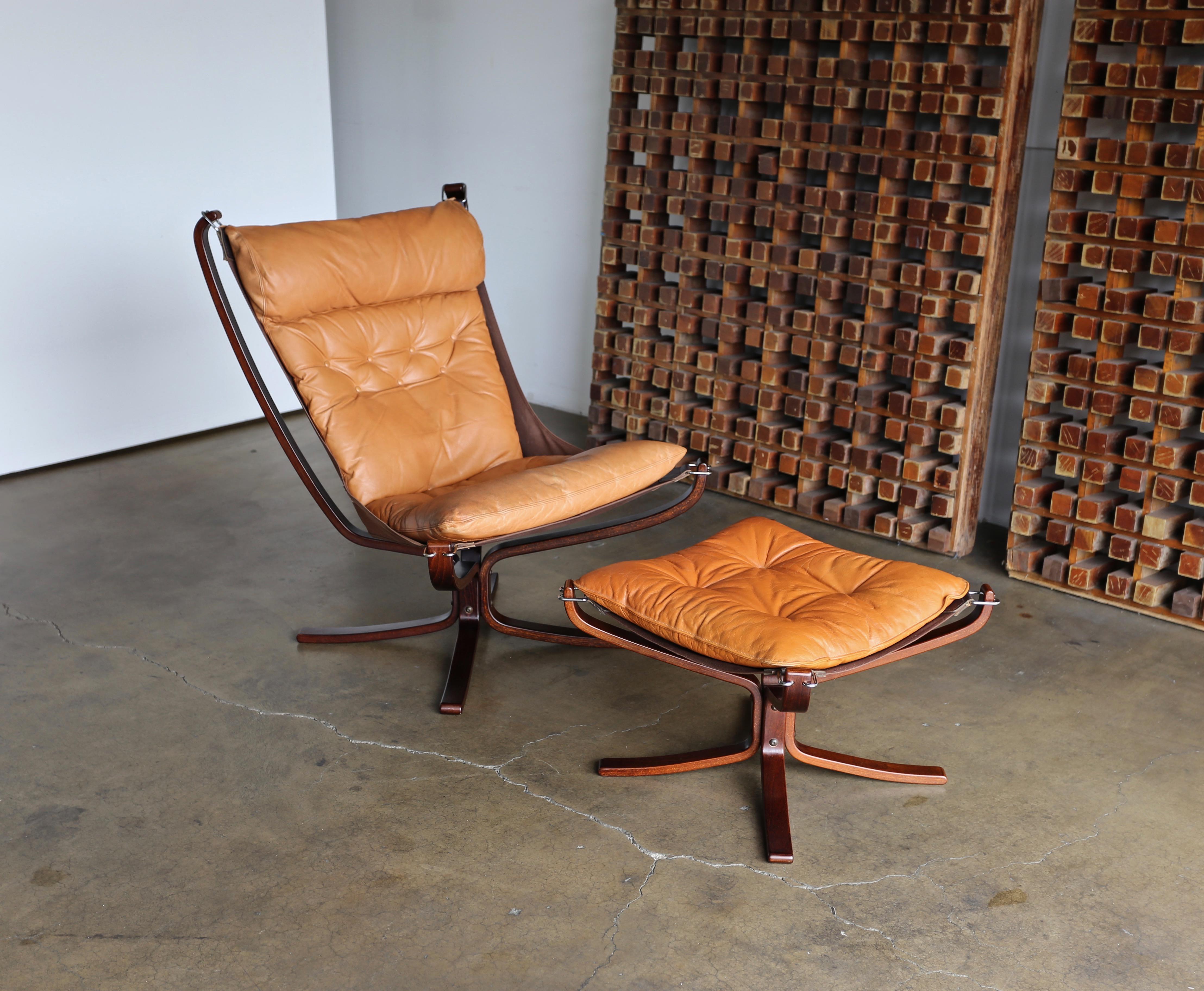 Norwegian Sigurd Ressell Falcon Lounge Chair and Ottoman by Vatne Mobler, circa 1975