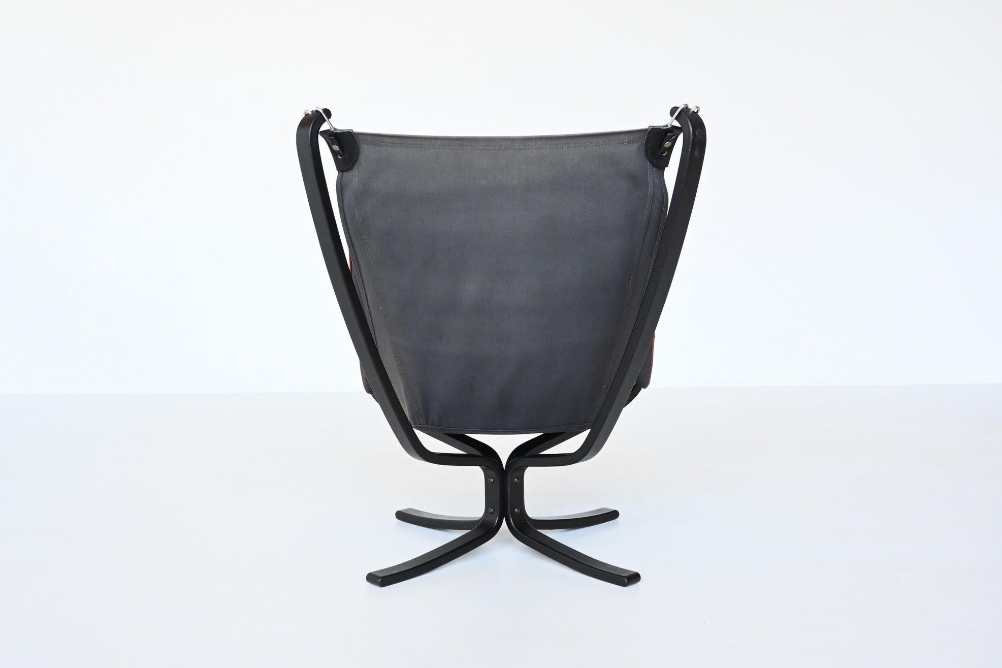 Sigurd Ressell Falcon Lounge Chair Black Leather Vatne Mobler Norway 1970 In Good Condition In Etten-Leur, NL