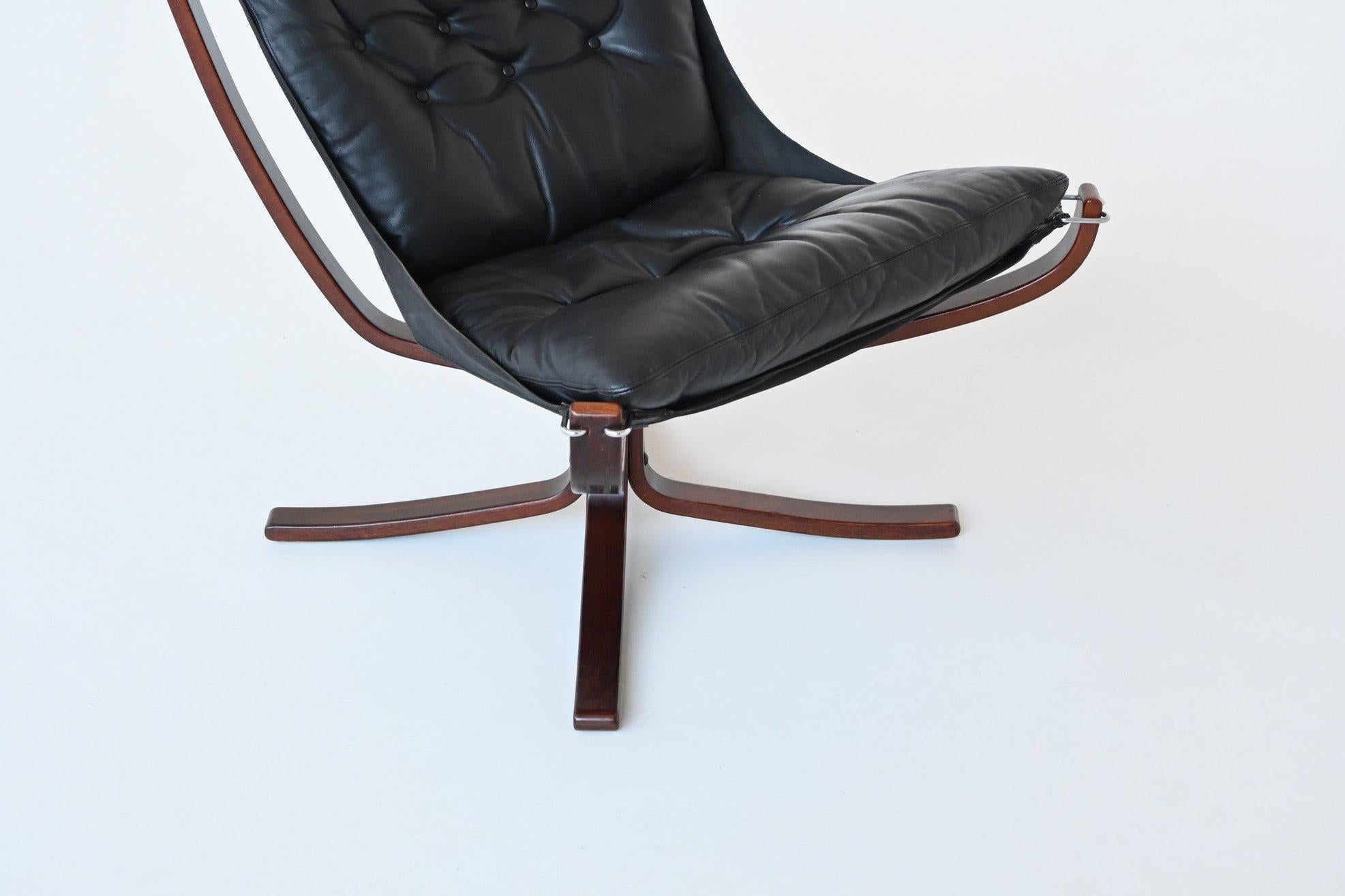 Leather Sigurd Ressell Falcon lounge chair in black leather Vatne Norway 1970