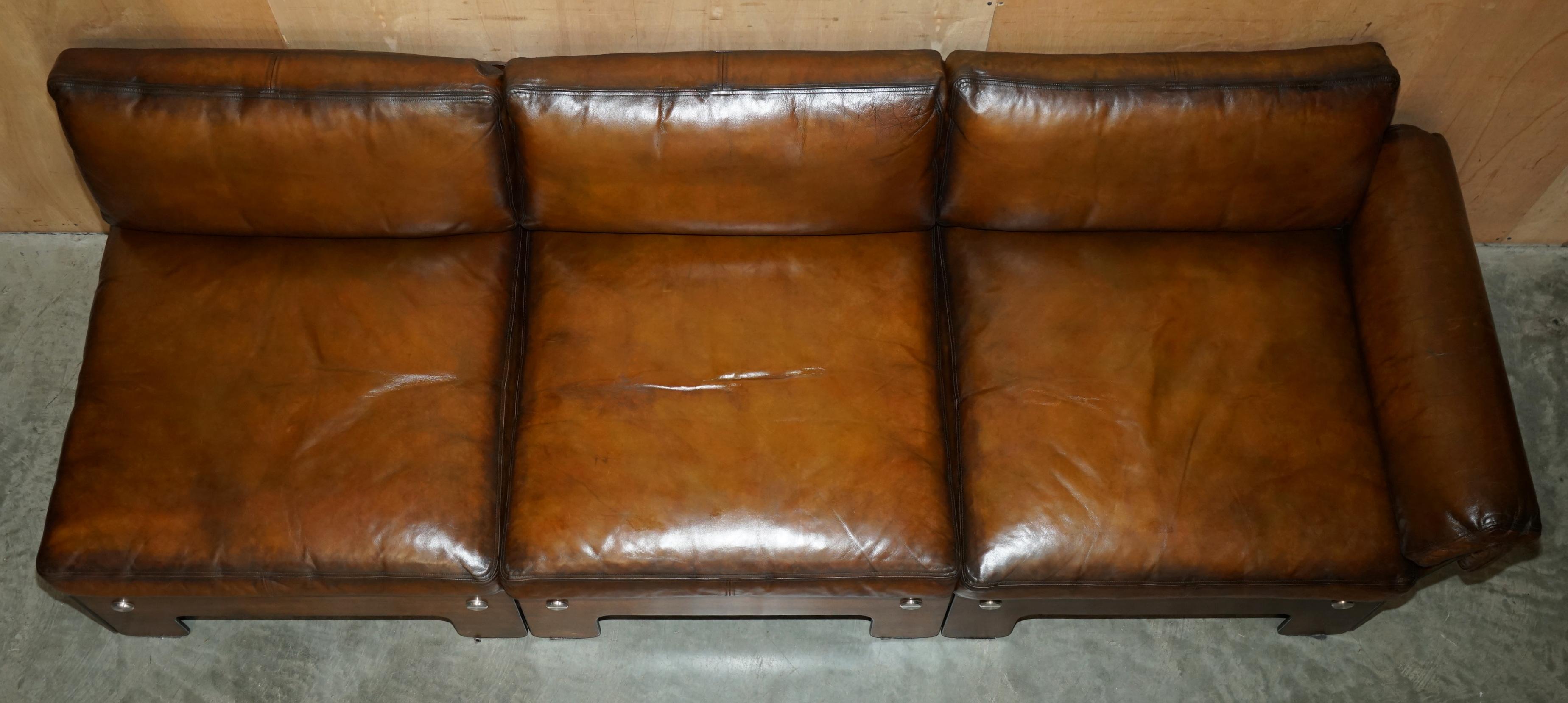 SIGURD RESSELL FOR VATNE MOBLER HARDWOOD BROWN LEATHER SOFA ARMCHAiR TABLE SUITE For Sale 5