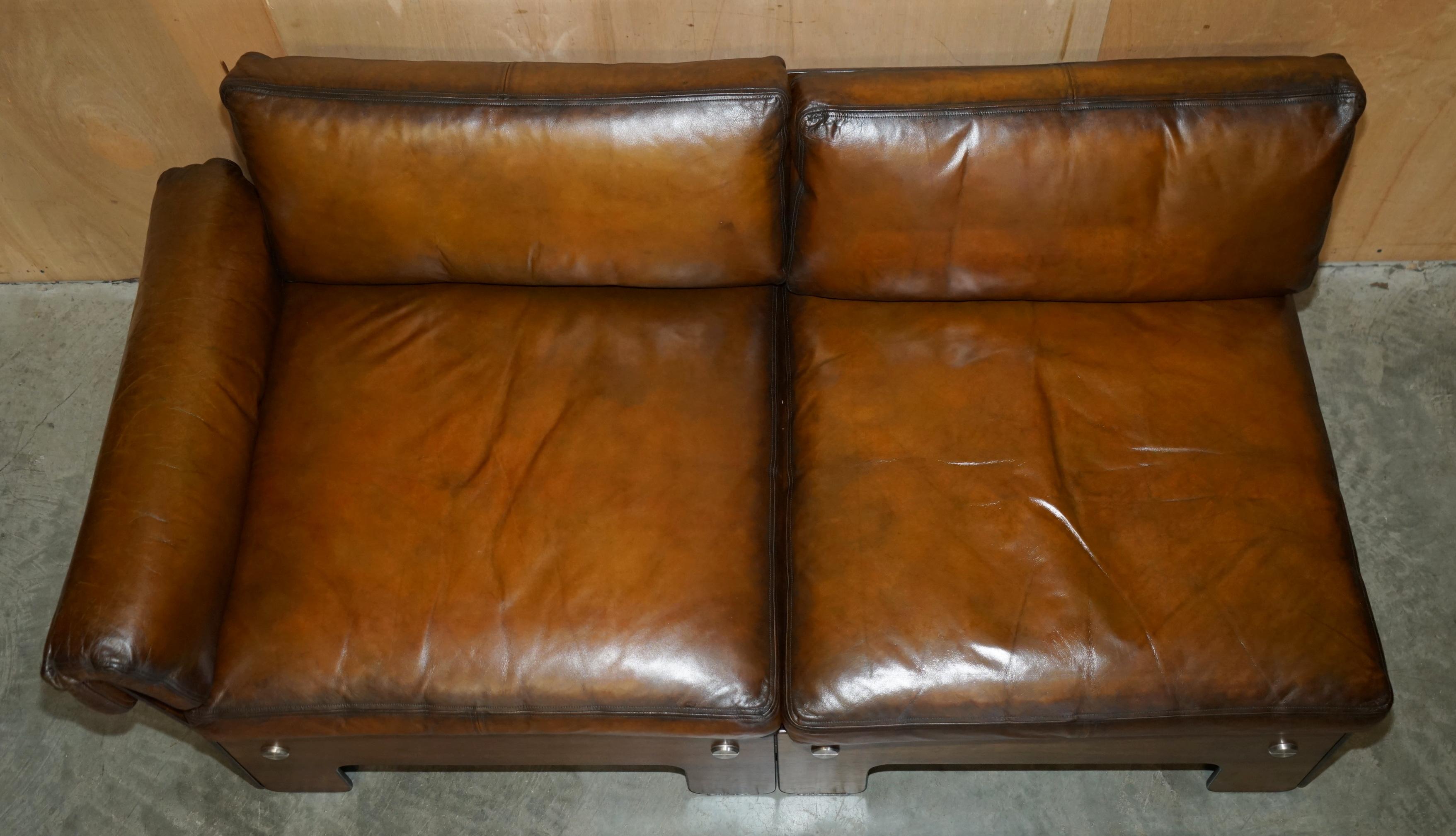 SIGURD RESSELL FOR VATNE MOBLER HARDWOOD BROWN LEATHER SOFA ARMCHAiR TABLE SUITE For Sale 10
