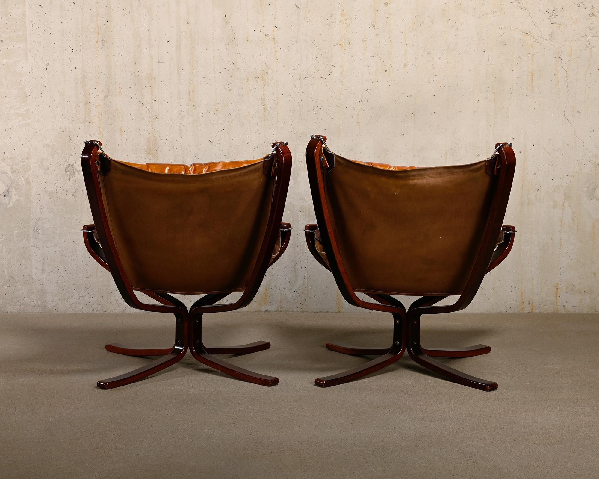 Late 20th Century Sigurd Ressell pair Falcon Chairs in brown leather for Vatne Møbler, Norway 1970