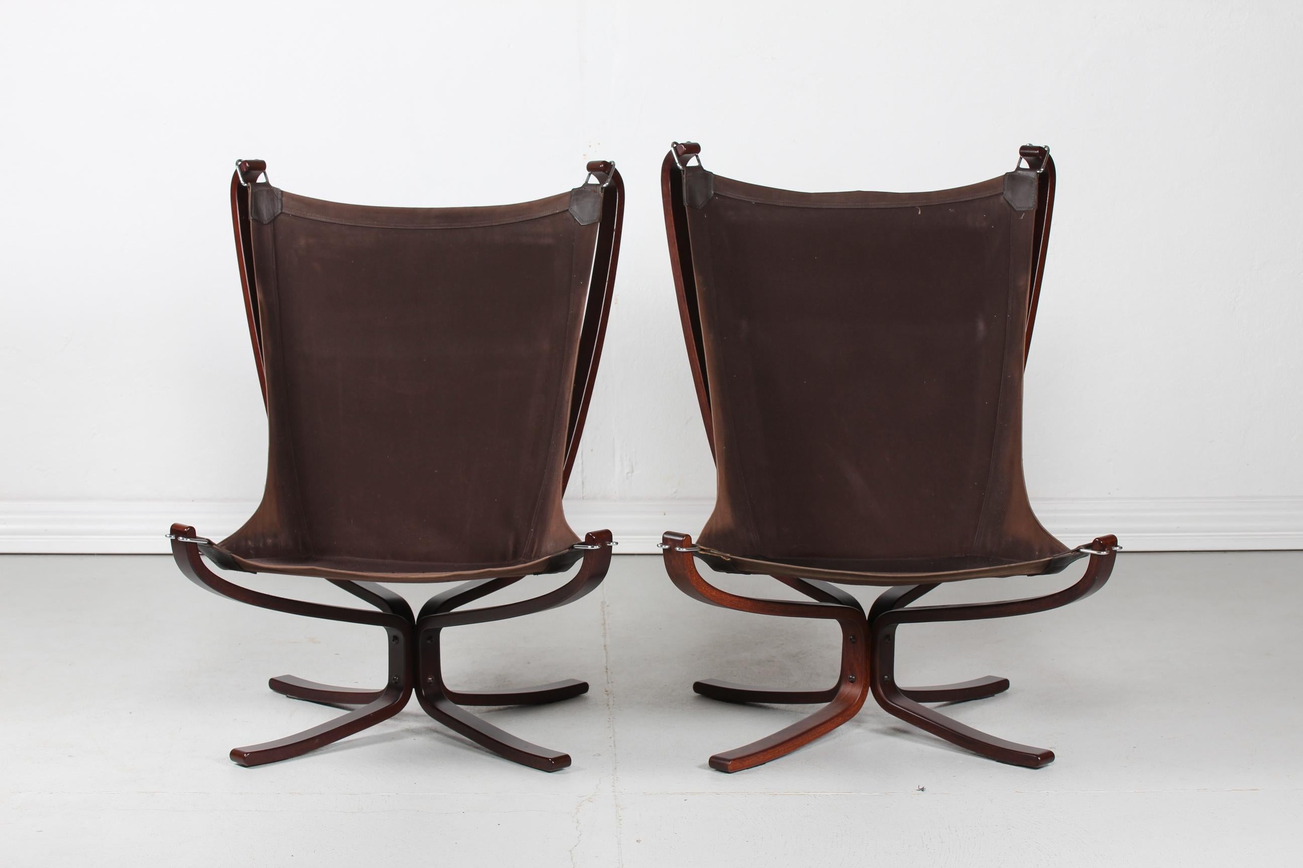 Sigurd Ressell Two Falcon Chairs with Leather Cushions by Vatne Møbler Norway 1