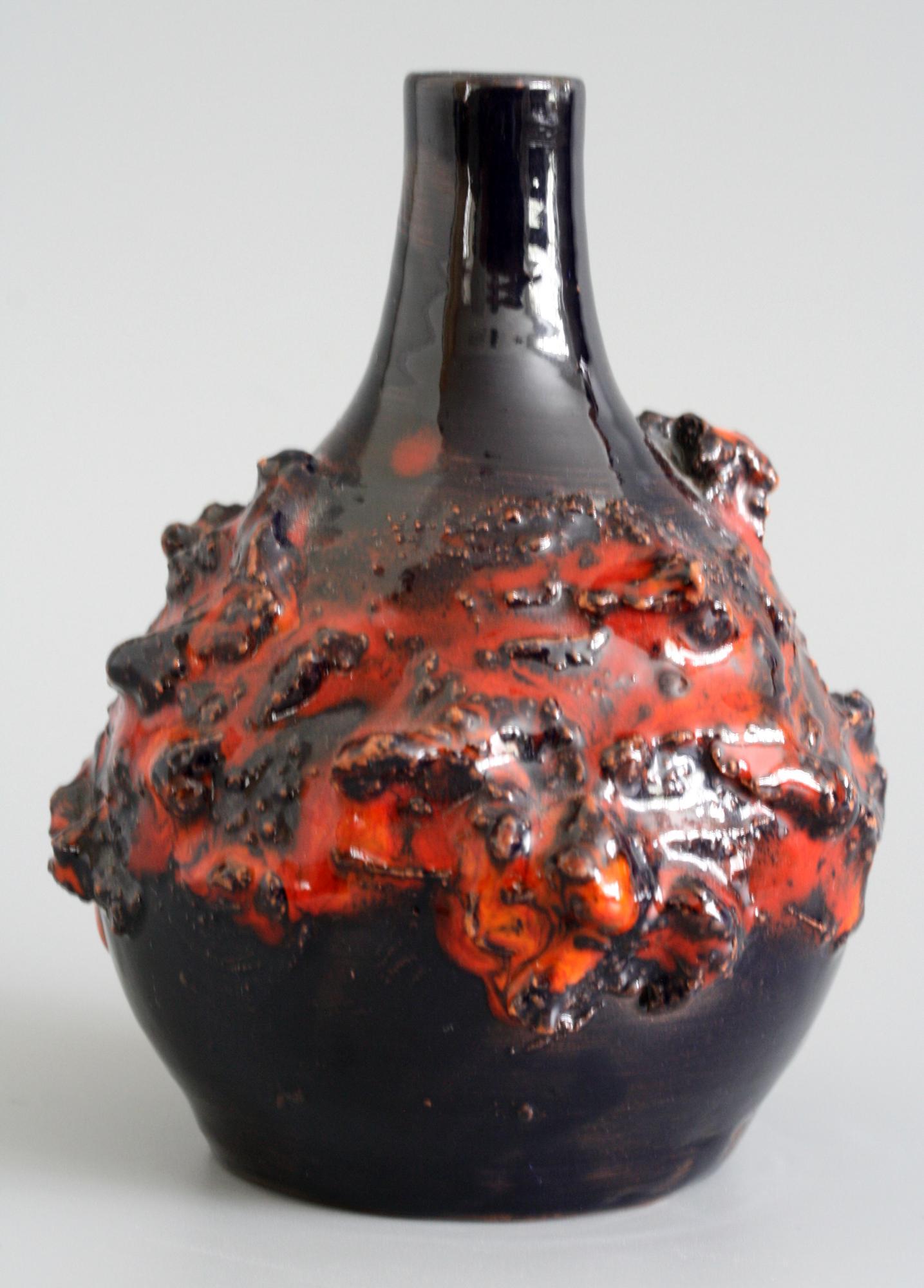 Hand-Crafted Sigurður Hákon Arnórsson Icelandic Volcanic Lava Art Pottery Vase
