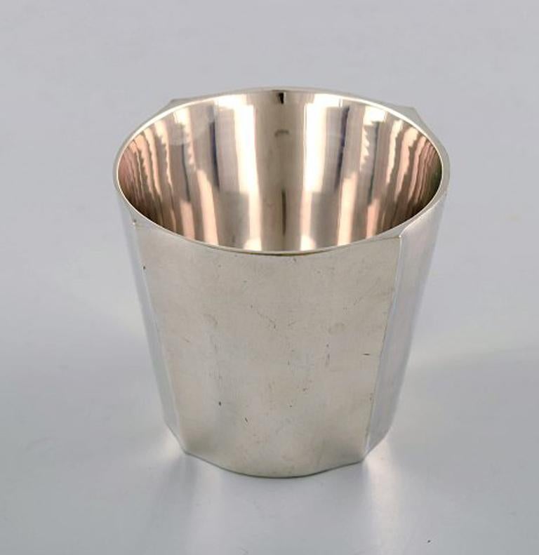 Swedish Sigvard Bernadotte for Gense, a Set of 8 Hunting/Vodka Beakers in Plated Silver